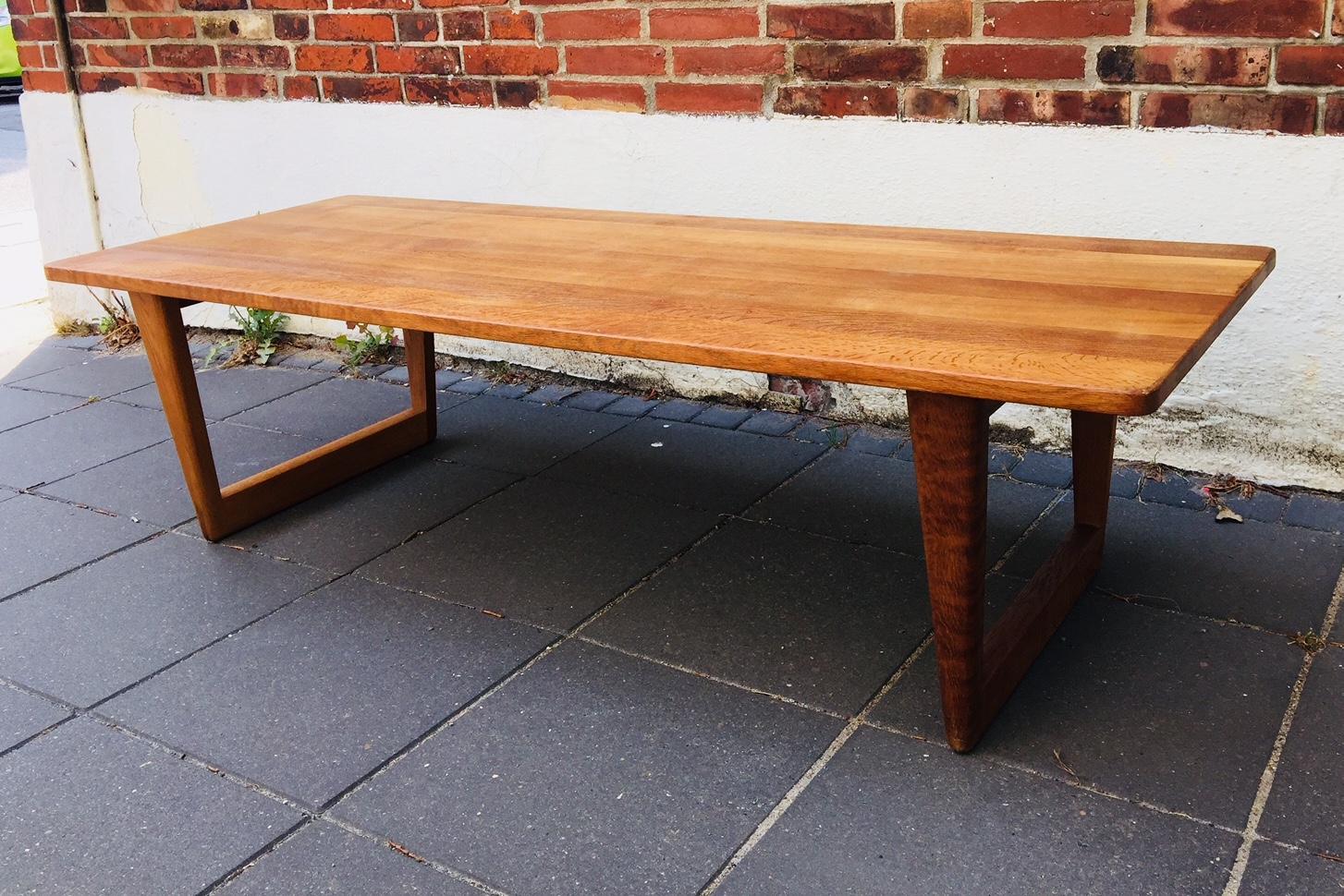 Børge Mogensen Large Coffee Table in Oak for Fredericia Møbler, 1960s For Sale 1