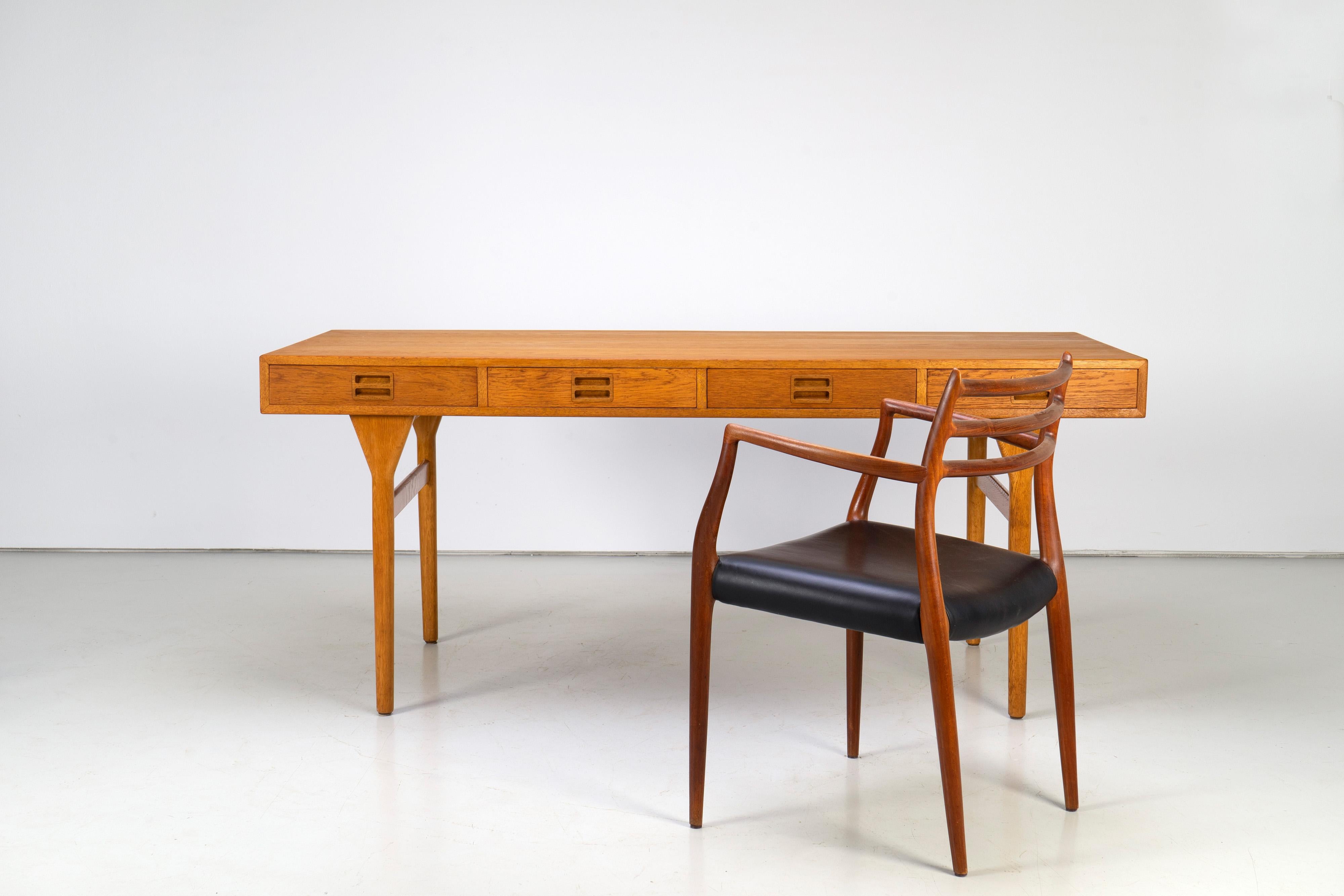 Danish Modern Oak Desk by Nanna Ditzel for Søren Willardsen 11