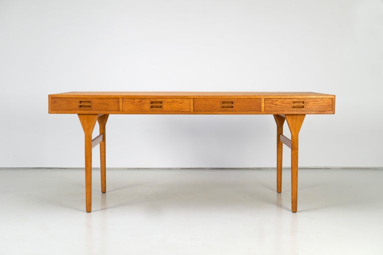 Danish Modern Oak Desk by Nanna Ditzel for Søren Willardsen For Sale 2