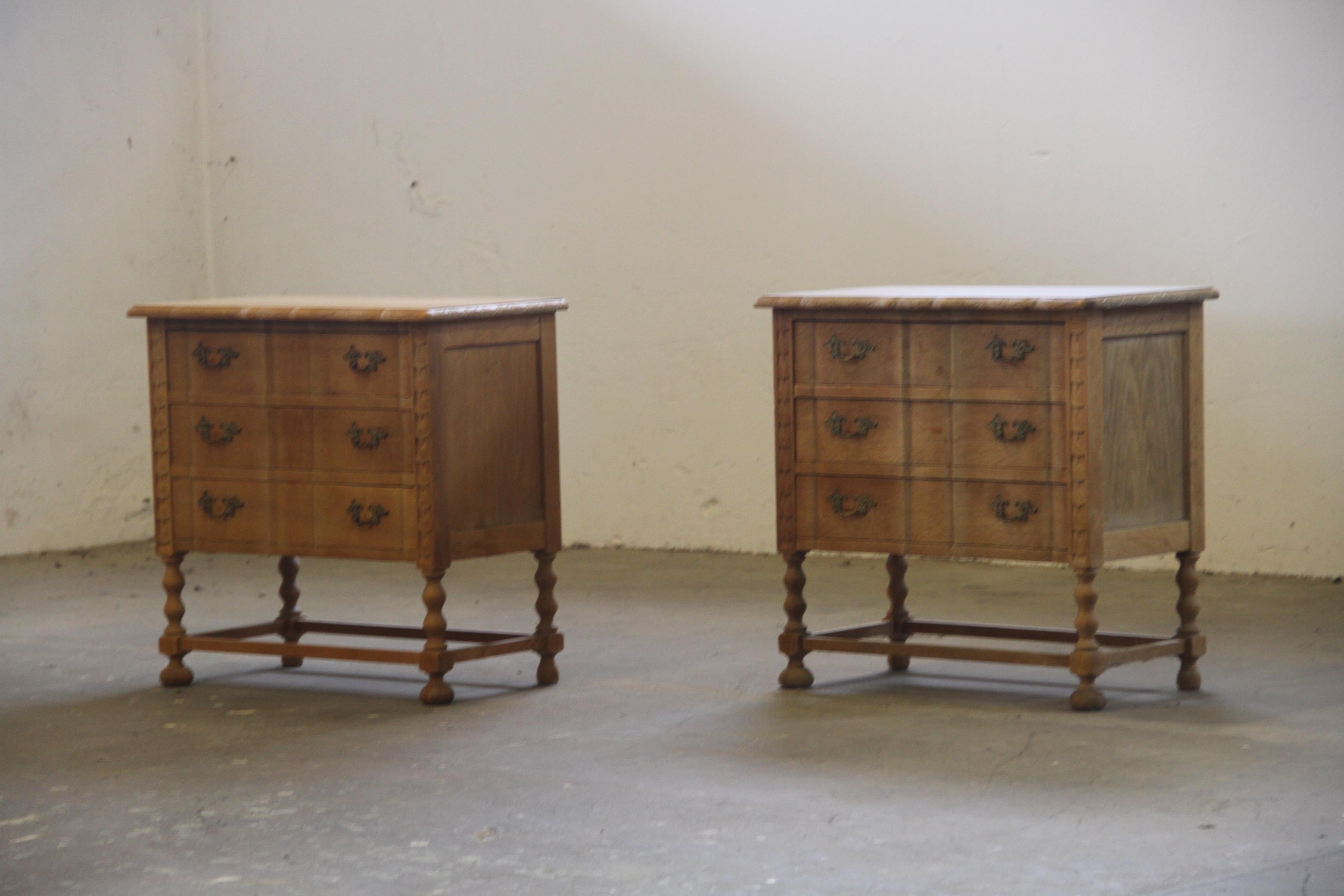 A pair of Oak bedside table / nightstand manufactured in Denmark during the 1960s/70s and often attributed to the renowned Danish designer Henning/Henry Kjærnulf. Kjærnulf is globally recognized for his unique fusion of Scandinavian Modern