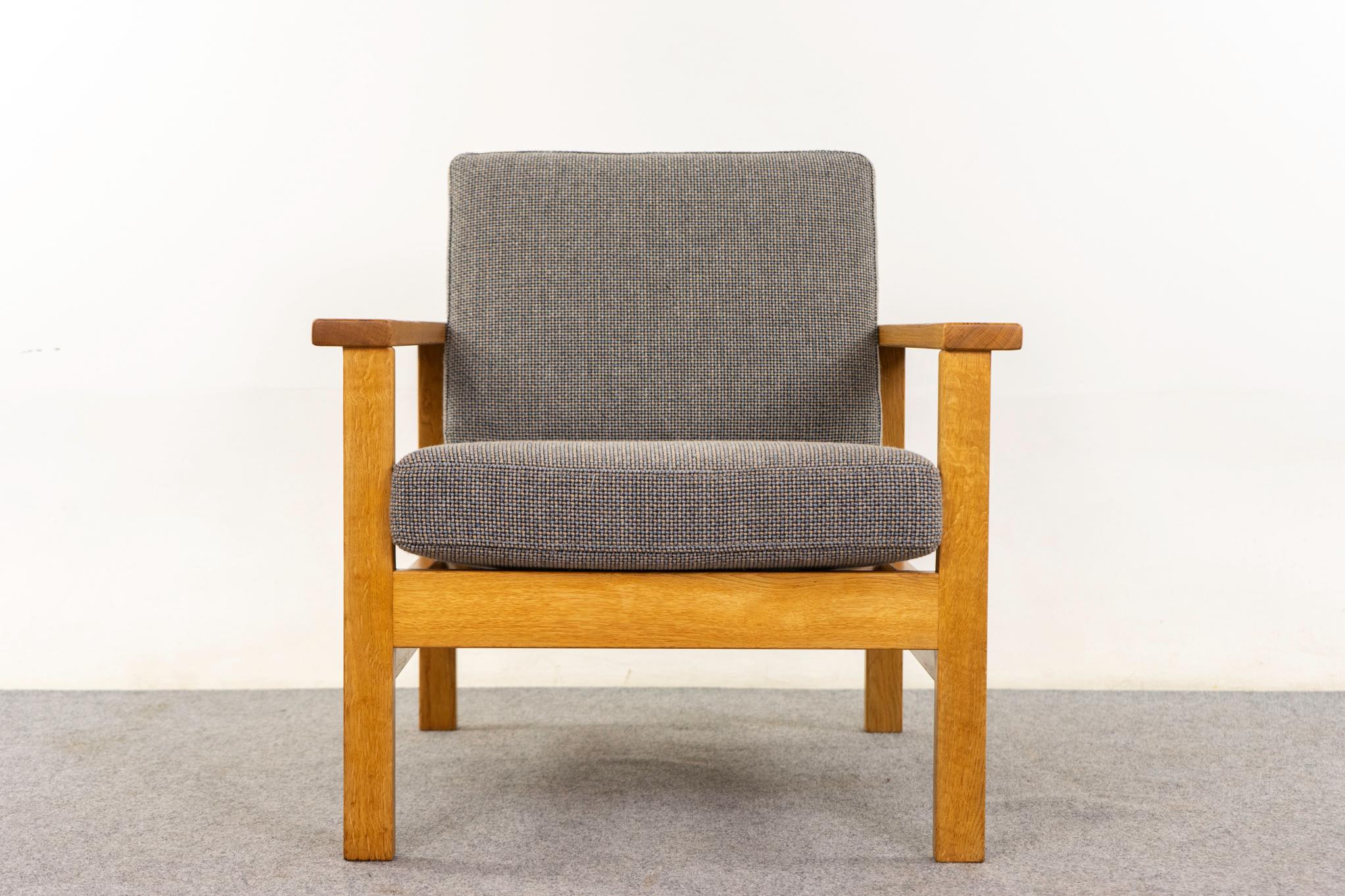 Sillón moderno danés de roble de O.D. Mobler Danés en venta