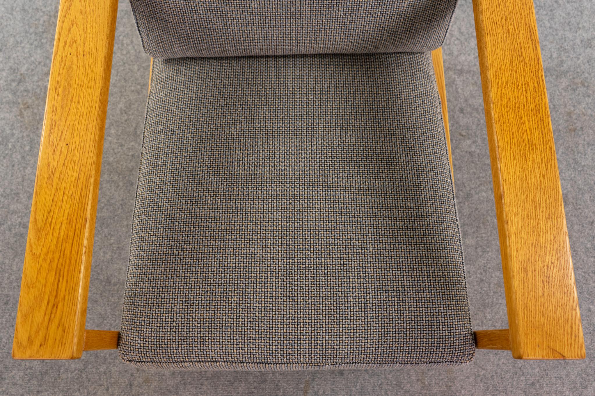 Sillón moderno danés de roble de O.D. Mobler en Bueno estado para la venta en VANCOUVER, CA