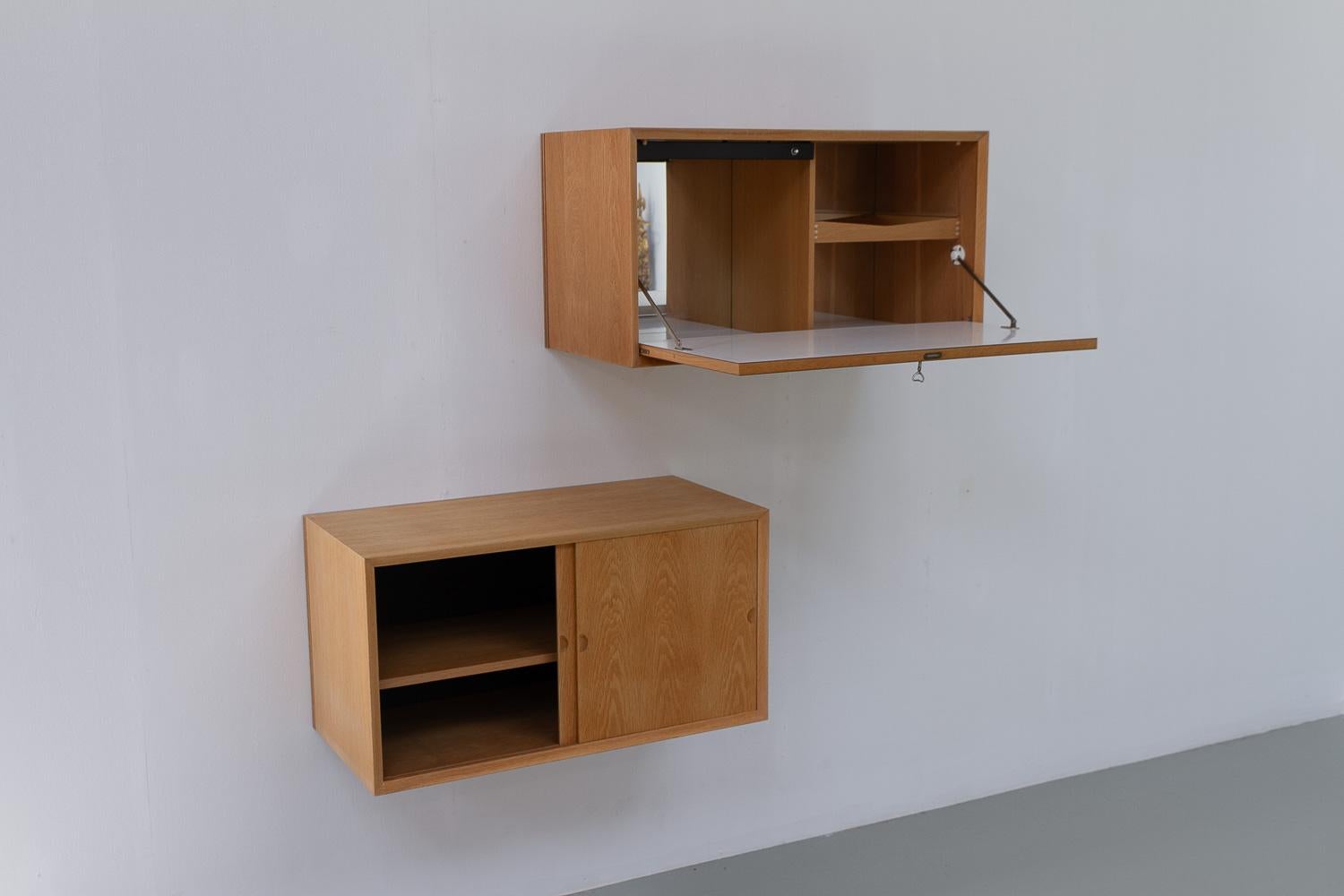 Danish Modern Oak Floating Sideboard by Poul Cadovius for Cado 1960s. For Sale 13
