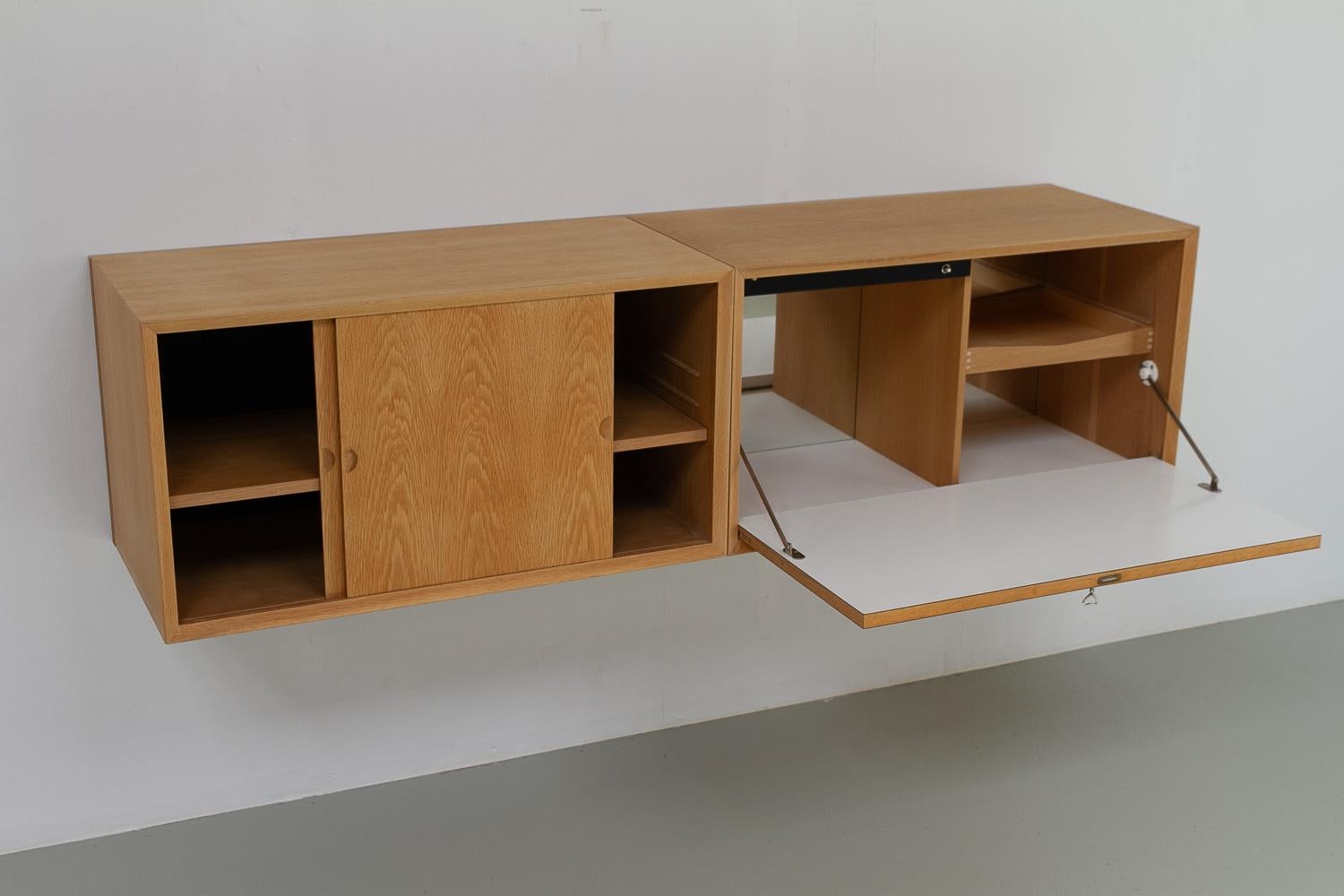 Danish Modern Oak Floating Sideboard by Poul Cadovius for Cado 1960s. For Sale 1