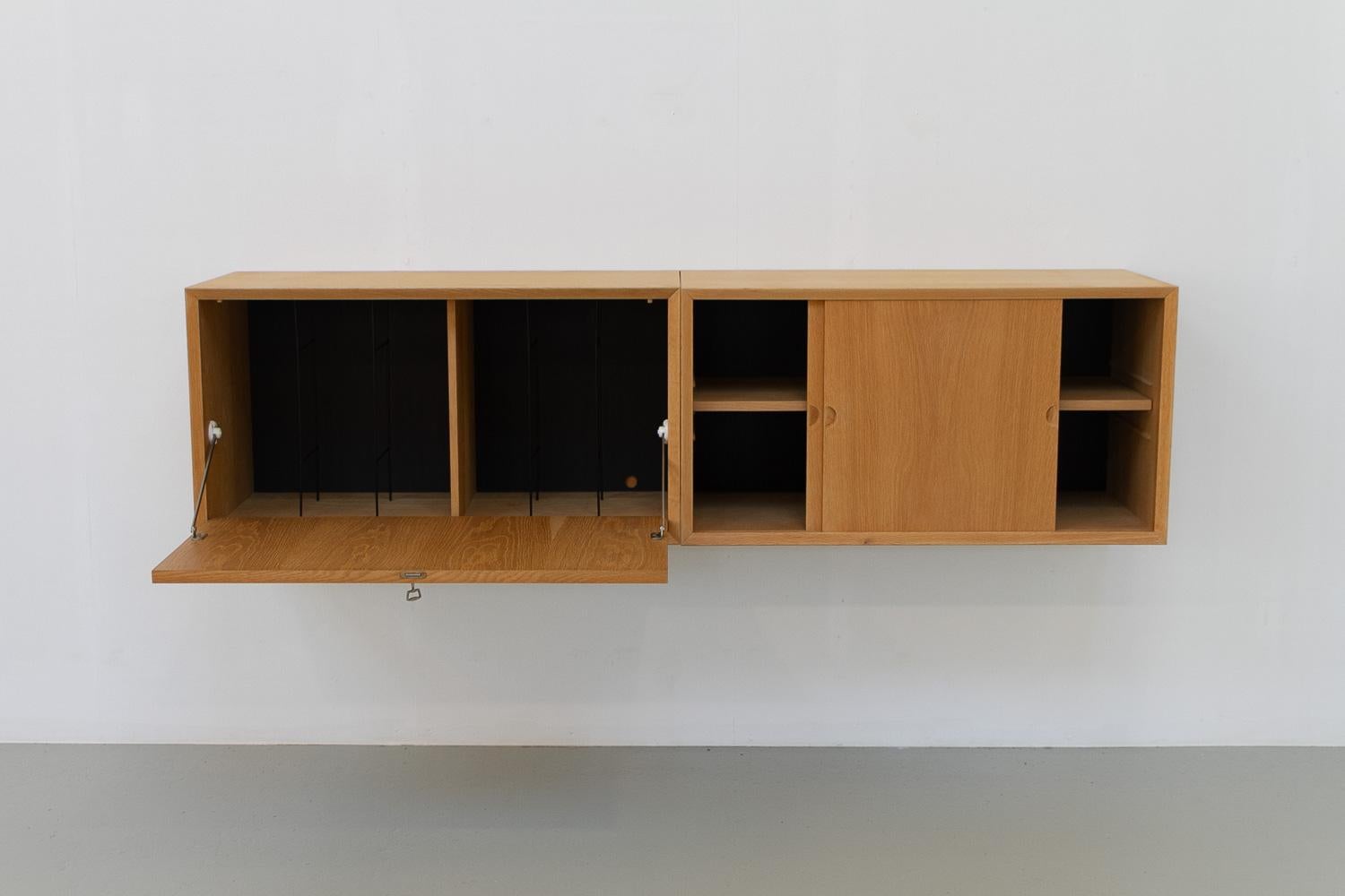 Danish Modern Oak Floating Sideboard by Poul Cadovius for Cado 1960s. For Sale 1