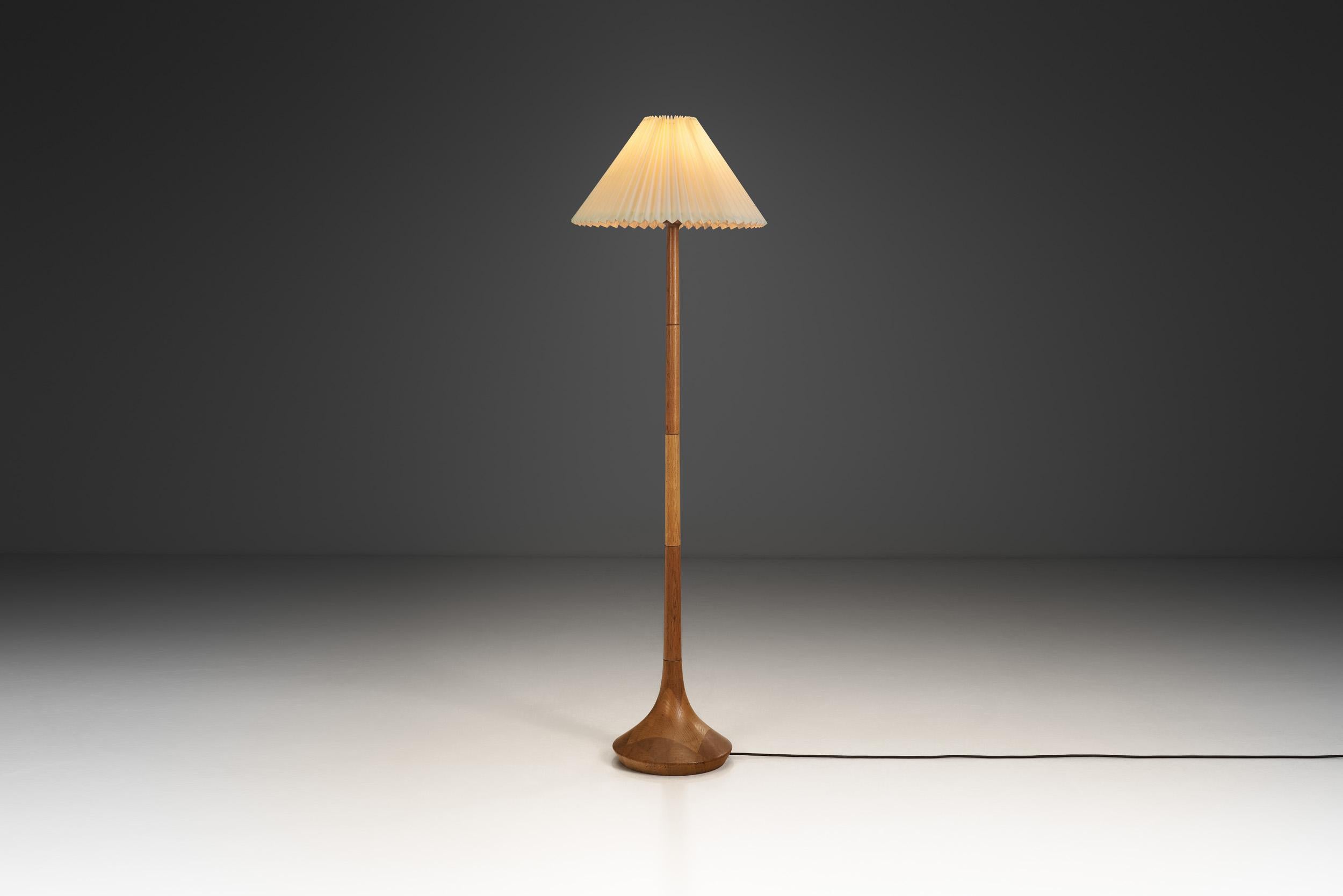 Danish design was originally developed in the mid-20th century, and was influenced by the German Bauhaus school. Drawing on the Scandinavian tradition of craftsmanship, simplicity and functionalism, many Danish designers used new industrial and