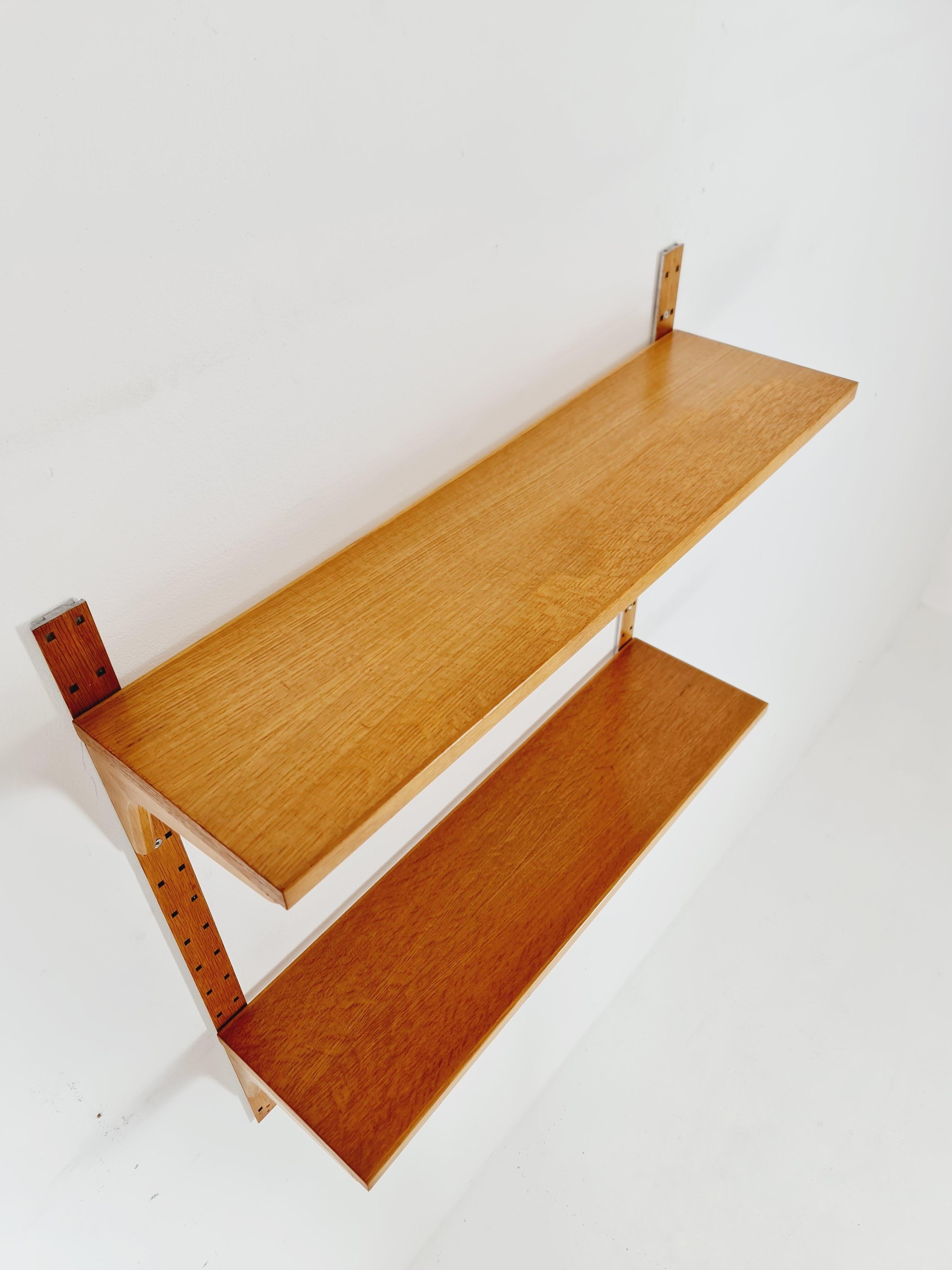 Metà XX secolo Sistema di scaffali moderni danesi in Oak di Hansen & Guldborg Mobler, Danimarca, anni '60 in vendita
