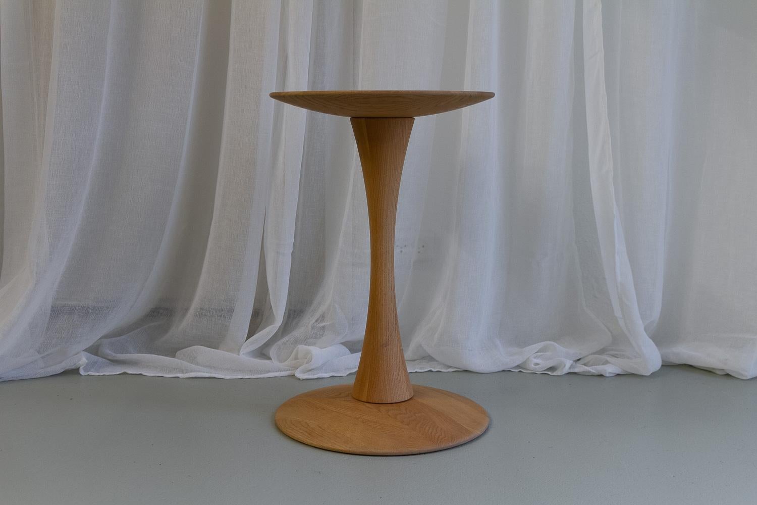 Table d'appoint moderne danoise en chêne 