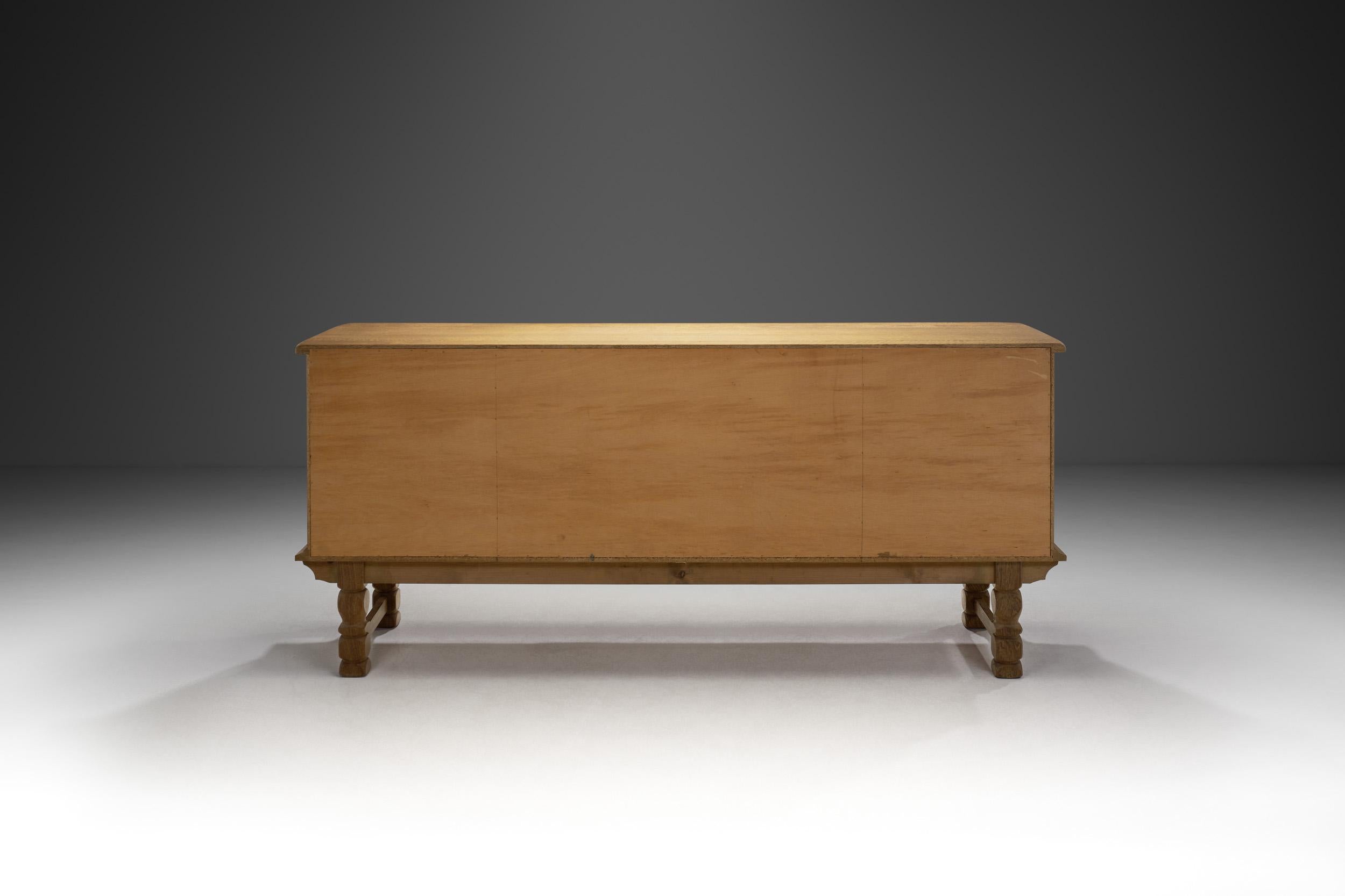 Danish Modern Oak Sideboard by Henning Kjærnulf (Attr.), Denmark ca 1970s In Good Condition In Utrecht, NL