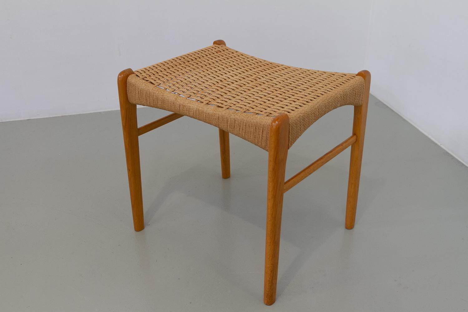Dänischer moderner Eichenhocker von Peder Kristensen für Glyngøre Stolefabrik, 1960er Jahre. im Angebot 5