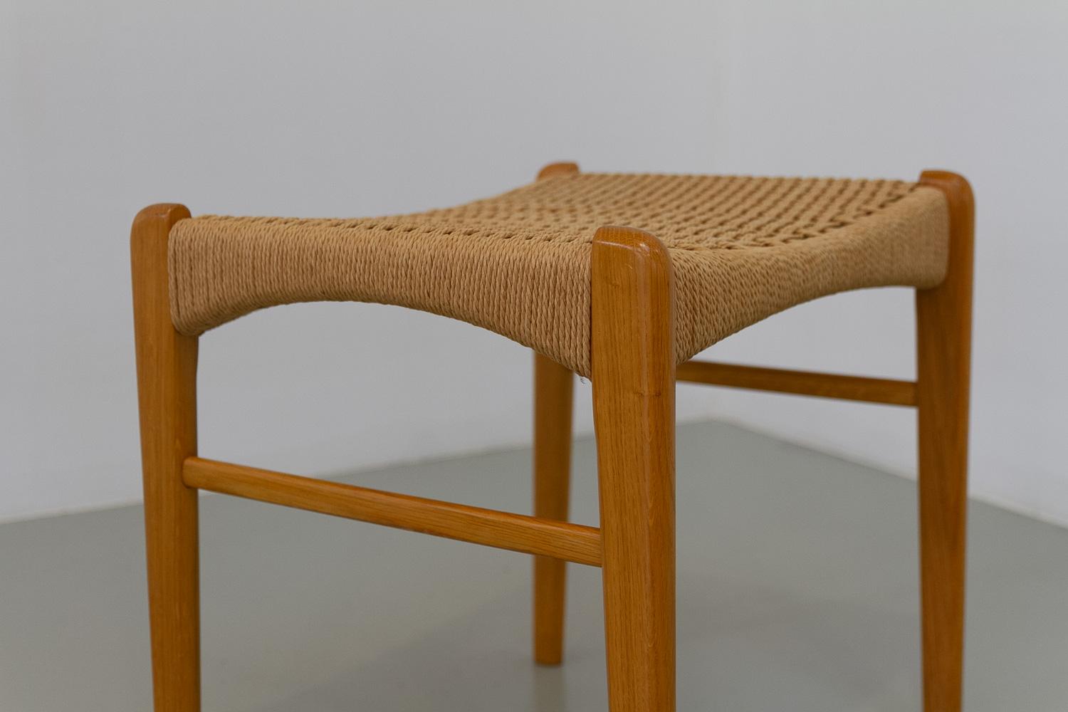 Dänischer moderner Eichenhocker von Peder Kristensen für Glyngøre Stolefabrik, 1960er Jahre. im Angebot 1