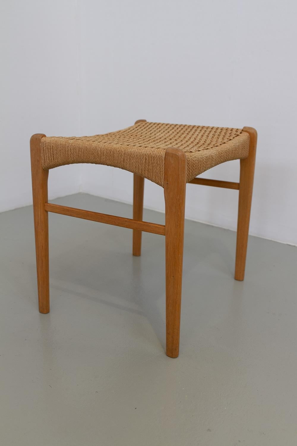 Danish Modern Oak Stool by Peder Kristensen for Glyngøre Stolefabrik, 1960s. For Sale 2