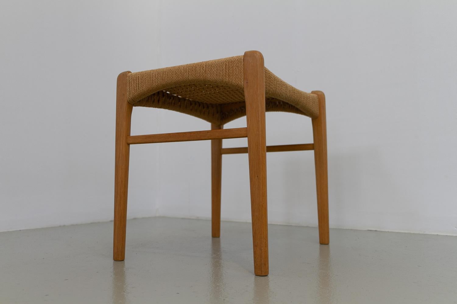 Danish Modern Oak Stool by Peder Kristensen for Glyngøre Stolefabrik, 1960s. For Sale 3