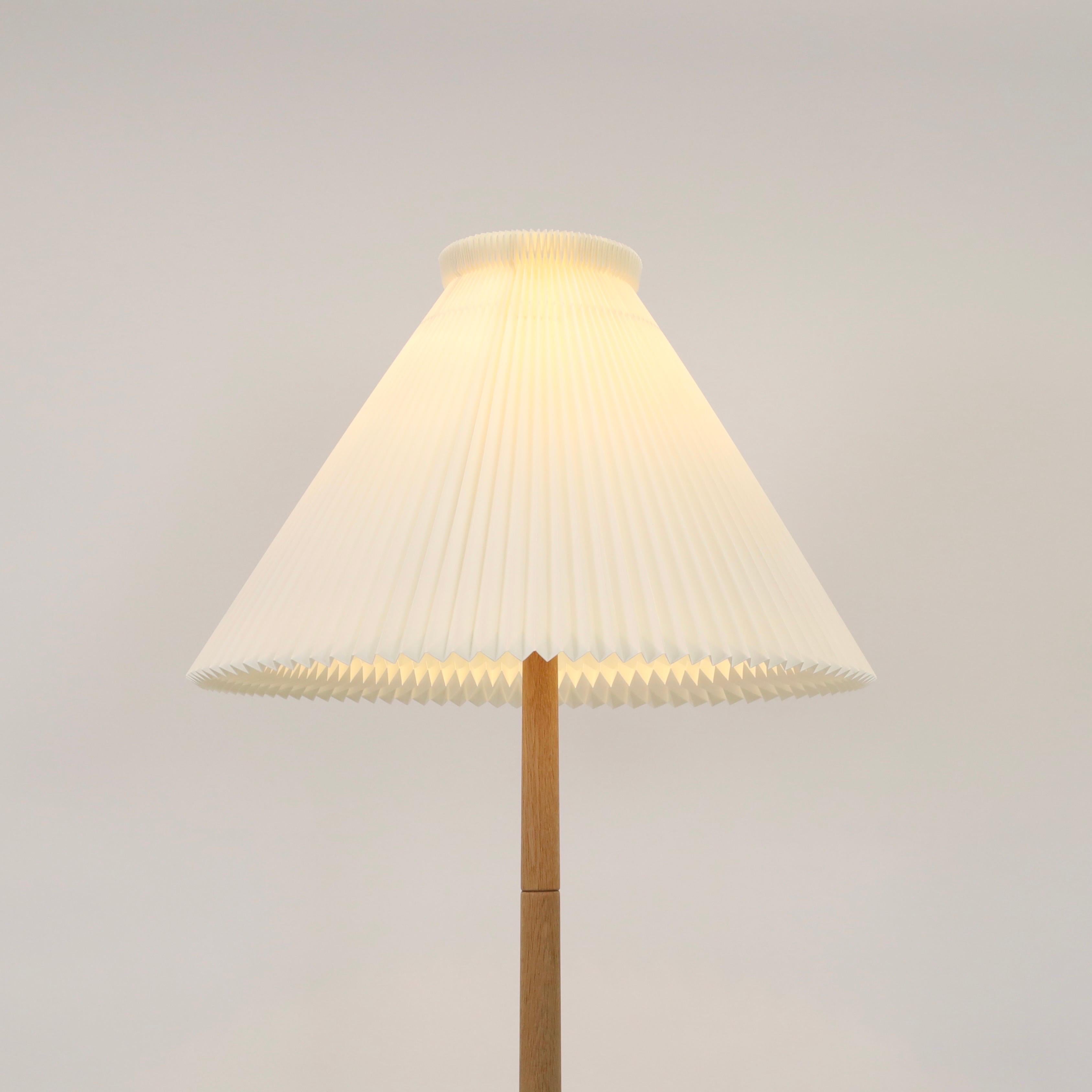 Plastic Danish Modern oak wood floor lamp by Lisbeth Brams, 1960s, Denmark For Sale