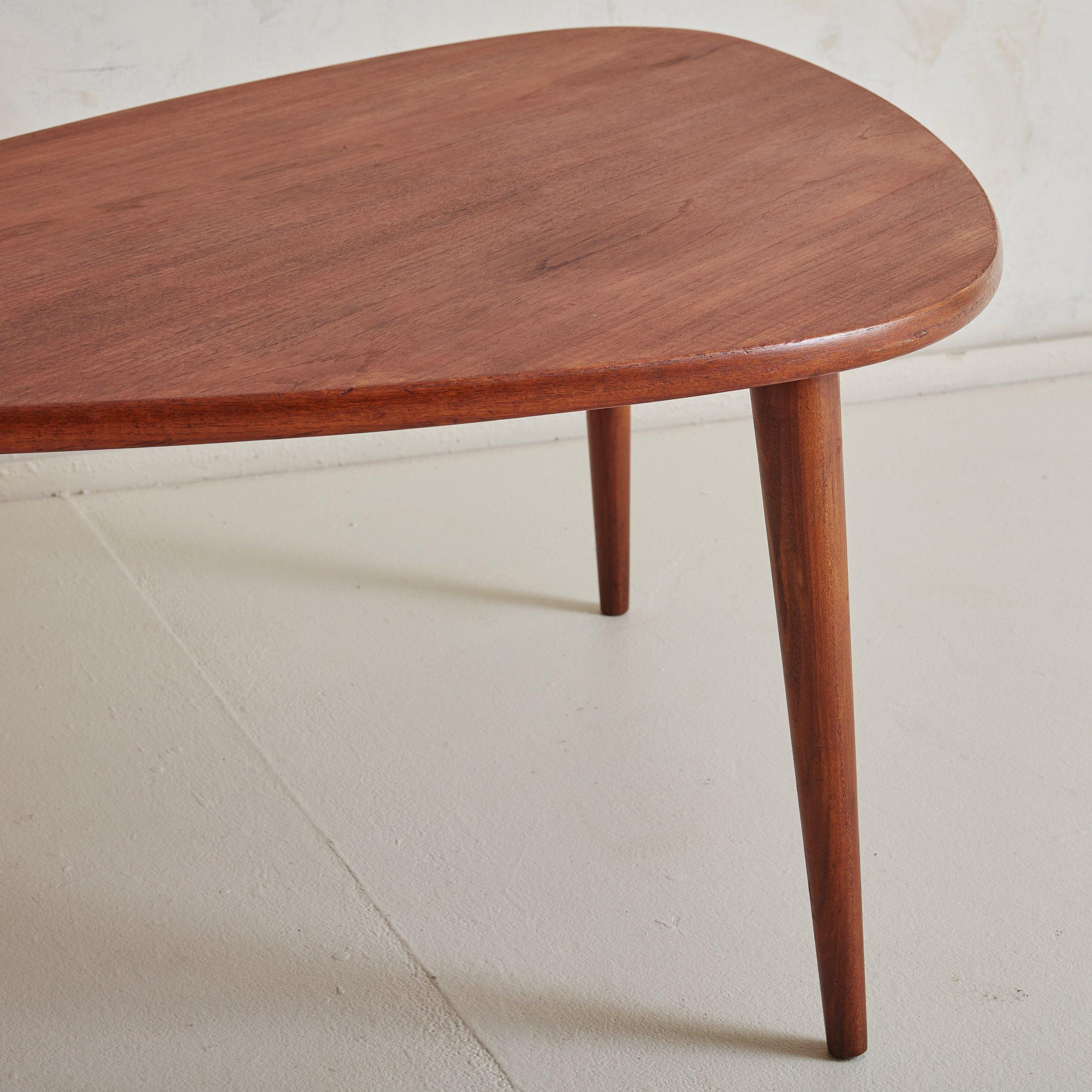 Danish Modern Organic Form Coffee Table, Mid 20th Century For Sale 6