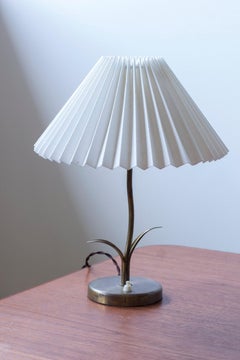 Danish modern organic "leaf" brass table lamp, Denmark, 1940s