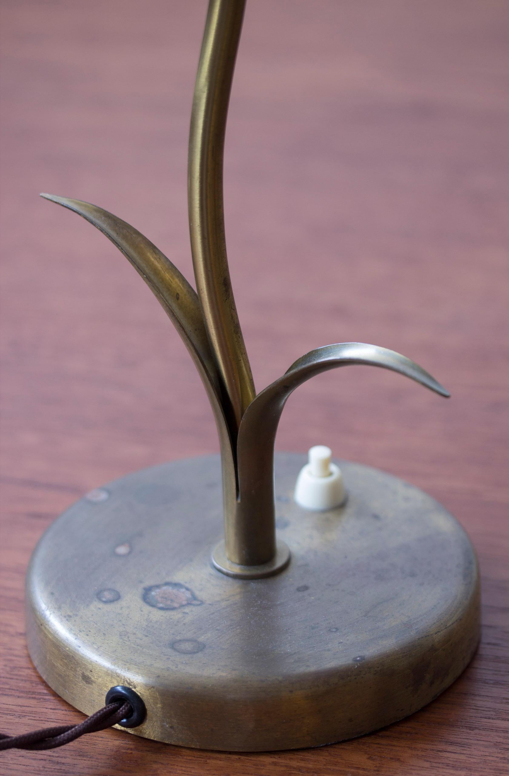 Danois Lampe de table moderne danoise organique en laiton 