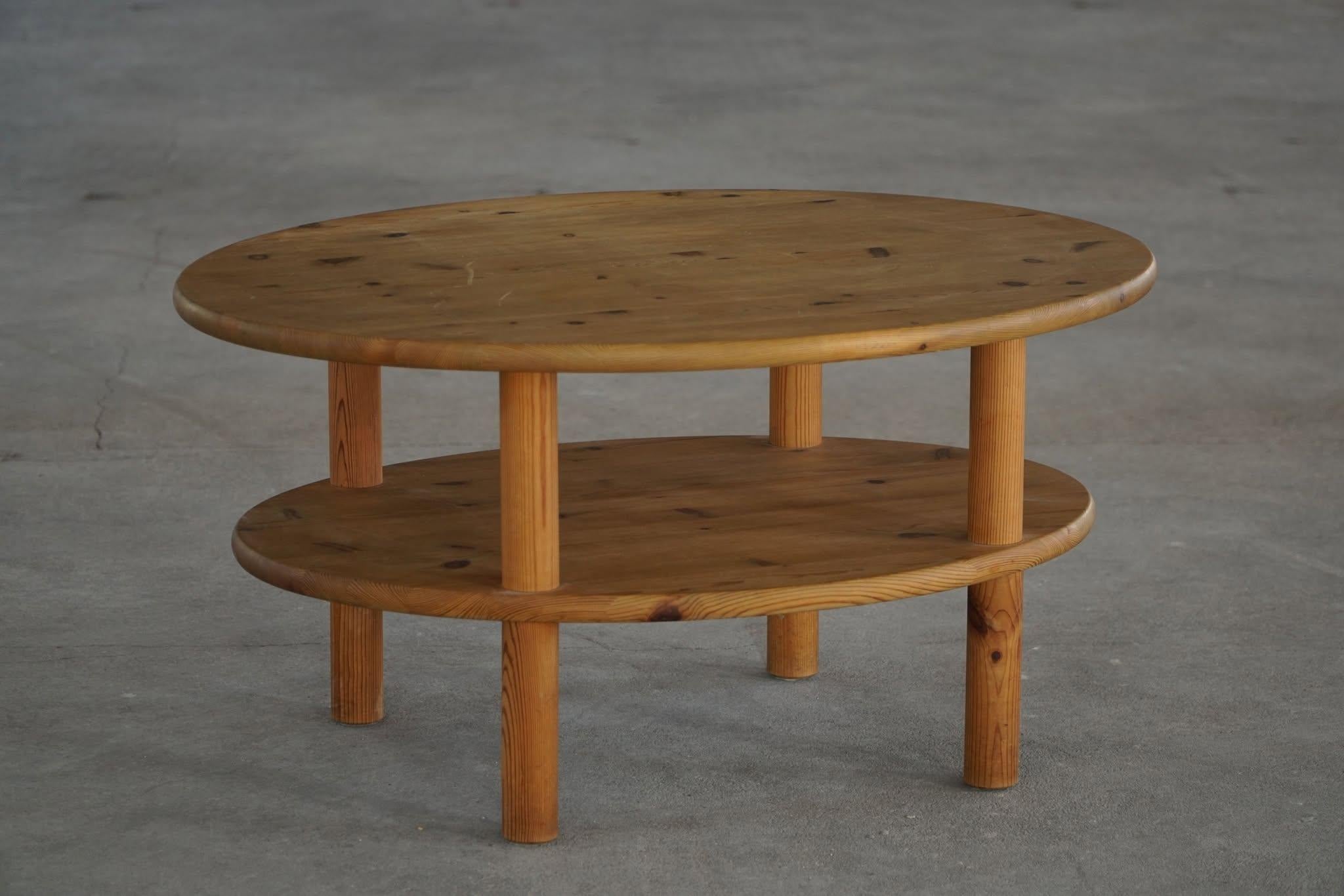 Danish Modern Oval Coffee Table in Solid Pine, Rainer Daumiller, 1970s 6