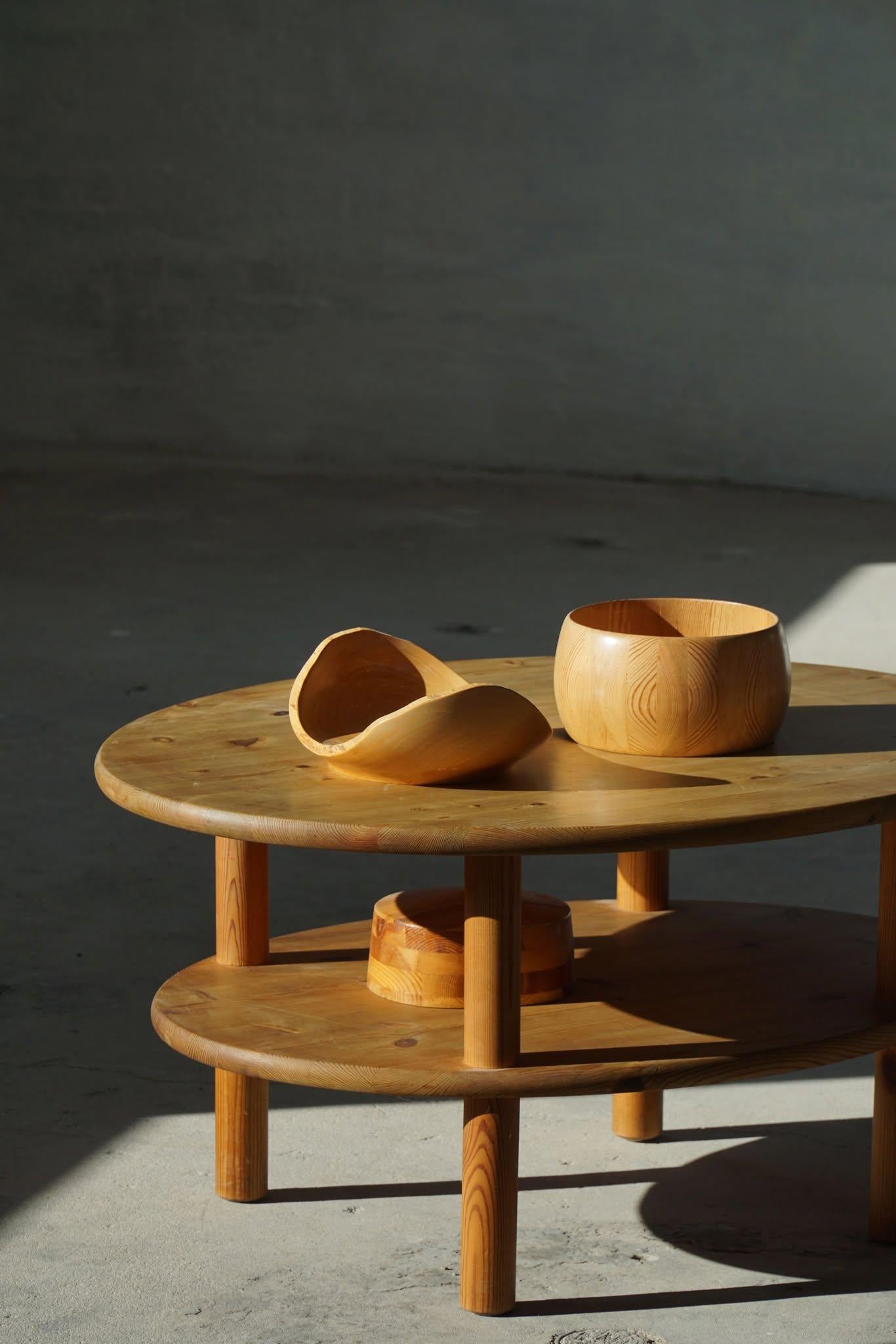 Danish Modern Oval Coffee Table in Solid Pine, Rainer Daumiller, 1970s 7