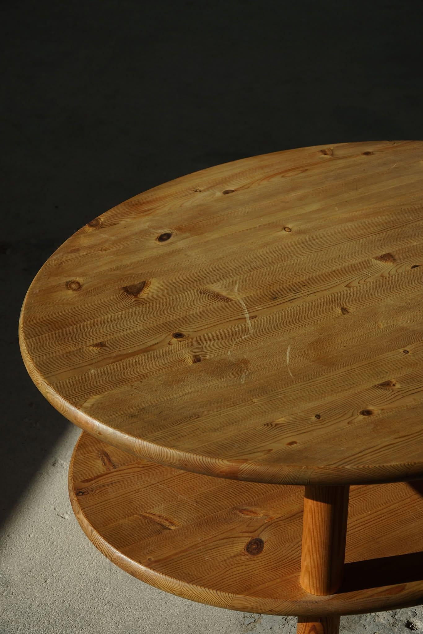 Danish Modern Oval Coffee Table in Solid Pine, Rainer Daumiller, 1970s 9