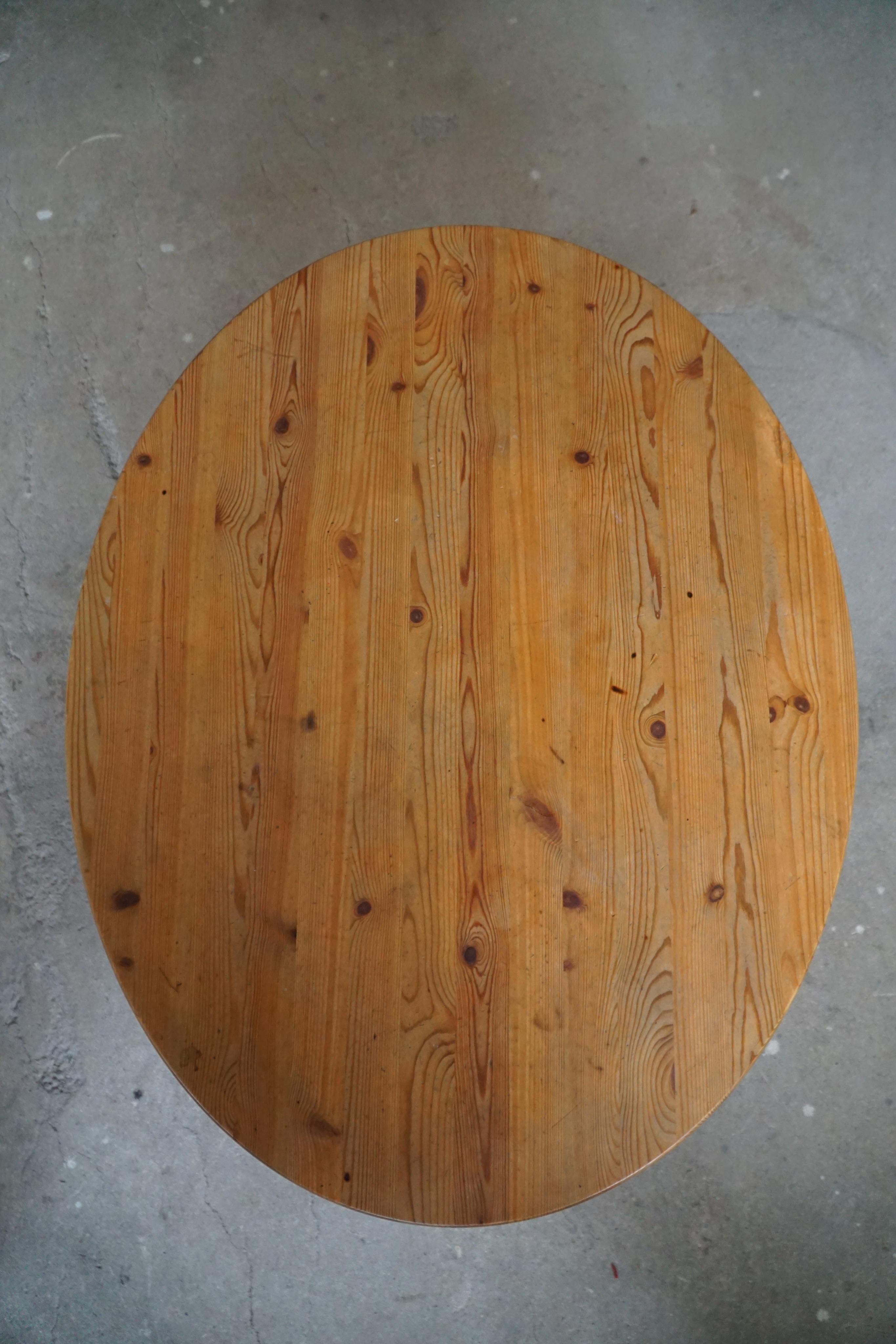Danish Modern Oval Coffee Table in Solid Pine, Rainer Daumiller, 1970s 1