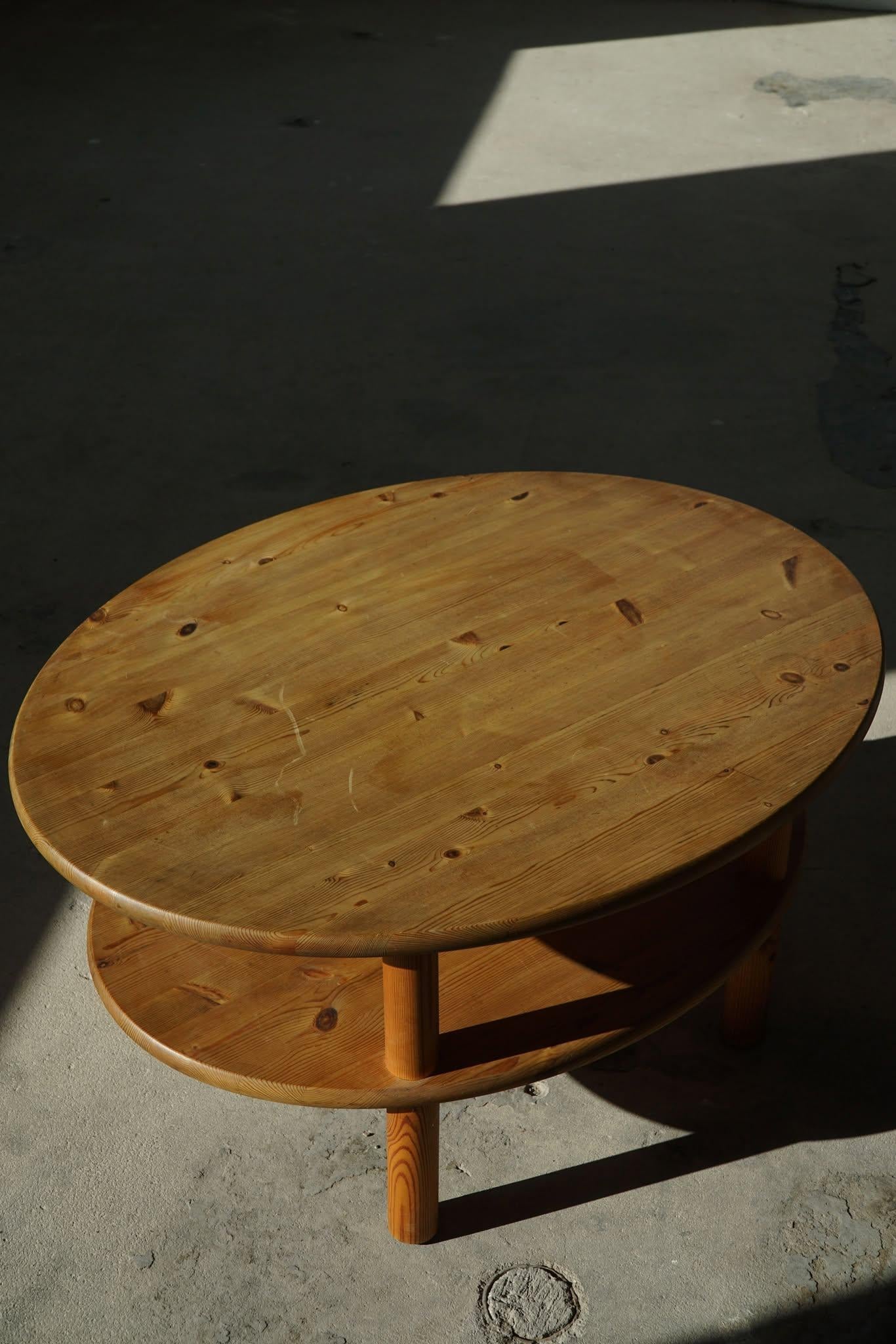 Danish Modern Oval Coffee Table in Solid Pine, Rainer Daumiller, 1970s 4