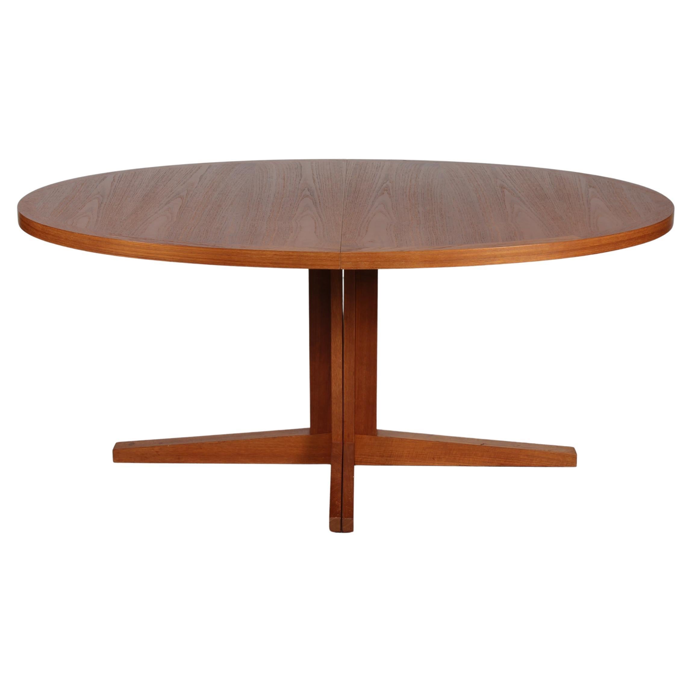Danish Modern Oval Pillar Teak Dining Table by Cabinetmaker Dyrlund/Skovby 1970s