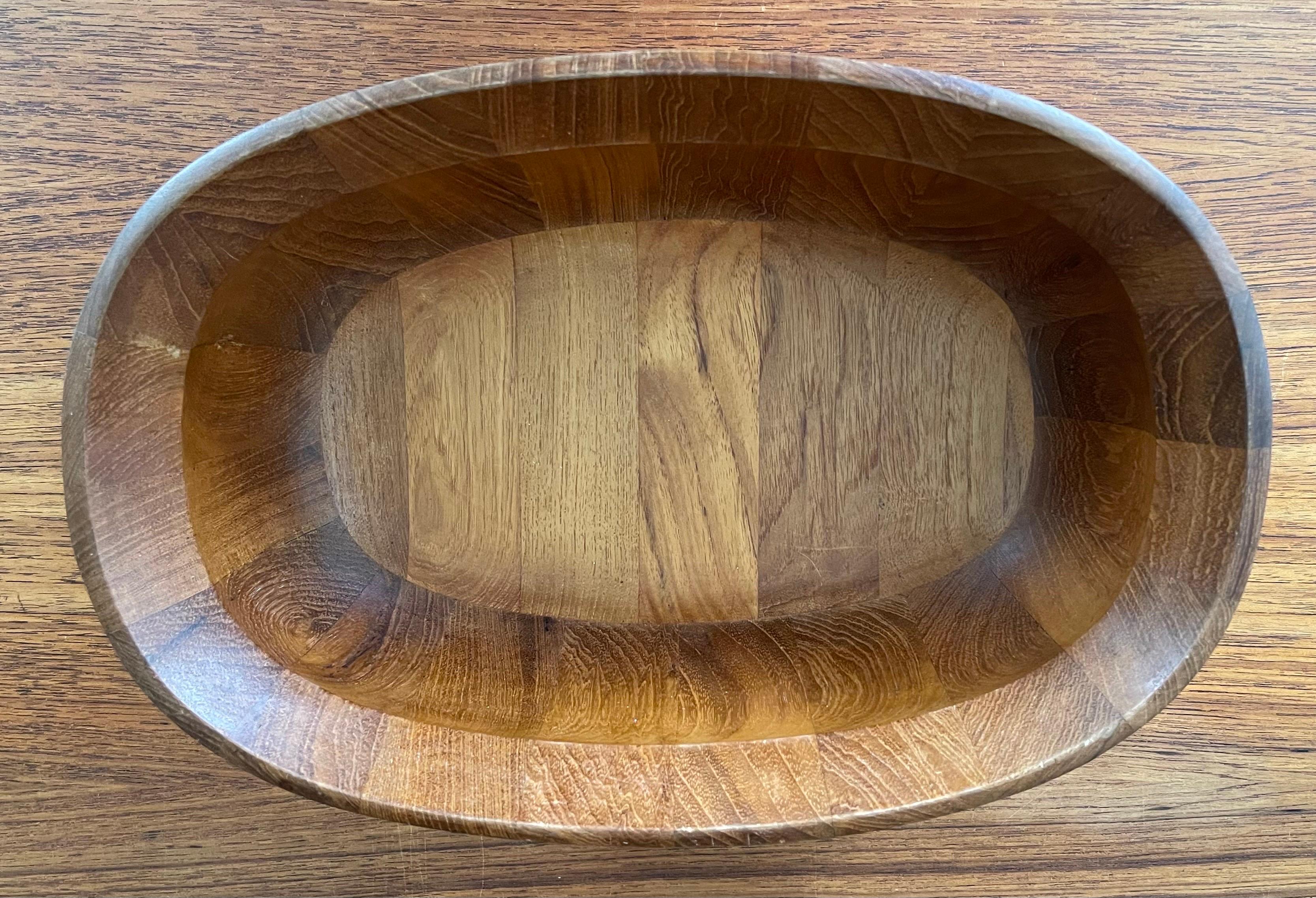 Danish Modern Oval Shaped Staved Teak Bowl by Jens Quistgaard for Dansk For Sale 3