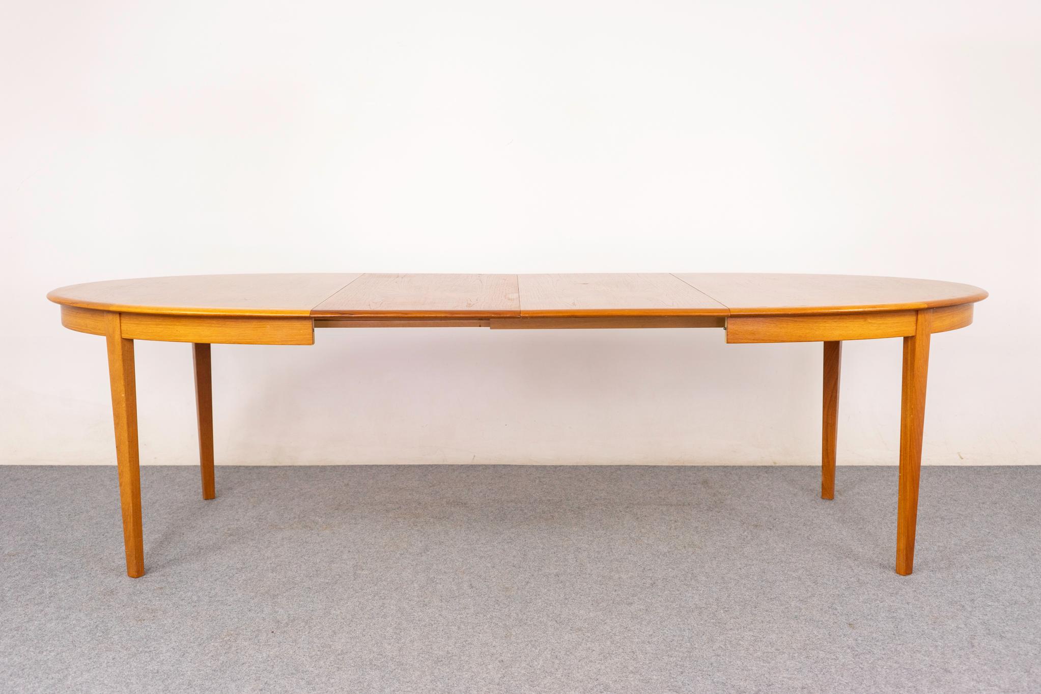 Danish Modern Oval Teak Dining Table For Sale 6