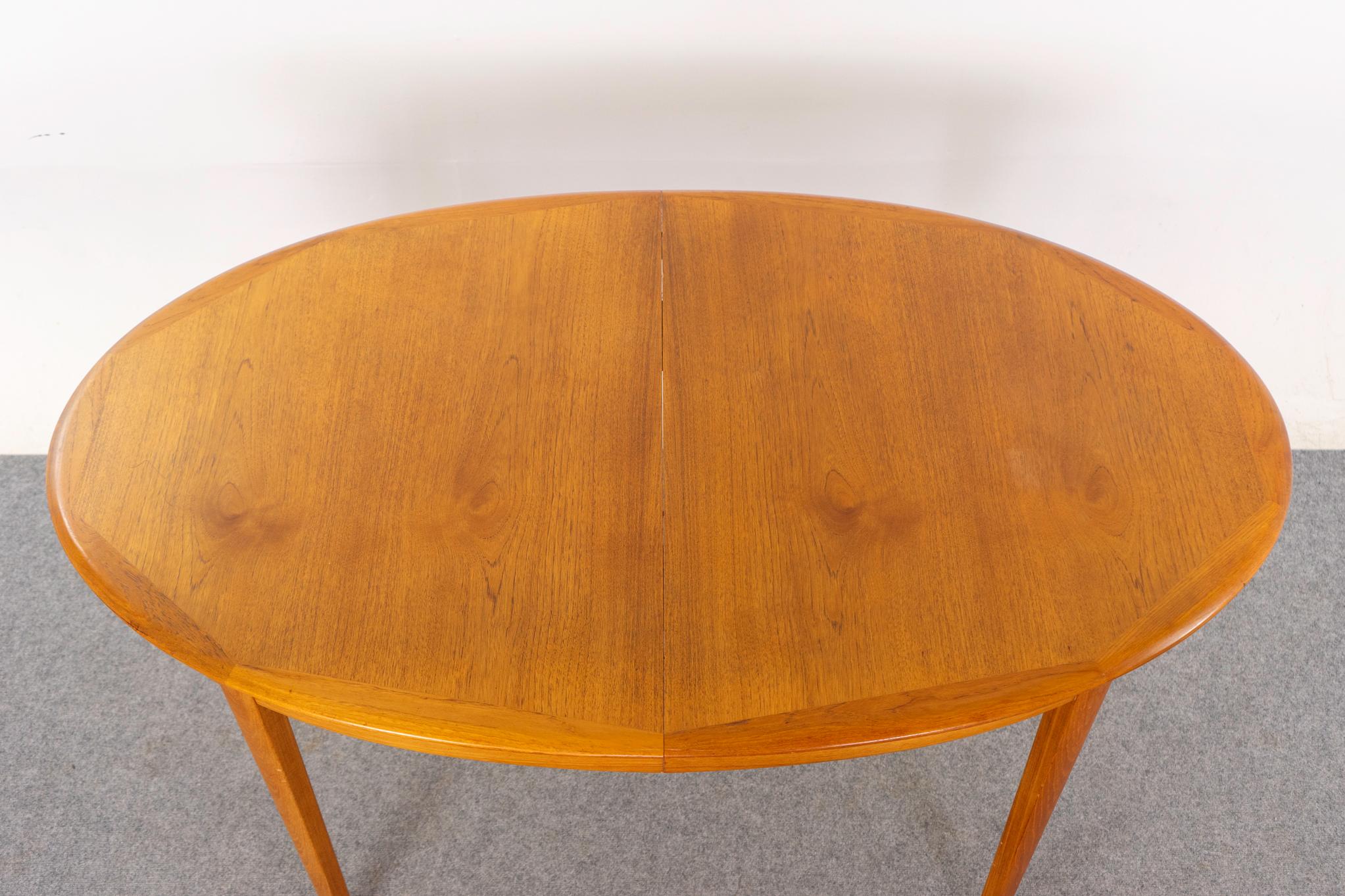 Scandinavian Modern Danish Modern Oval Teak Dining Table For Sale