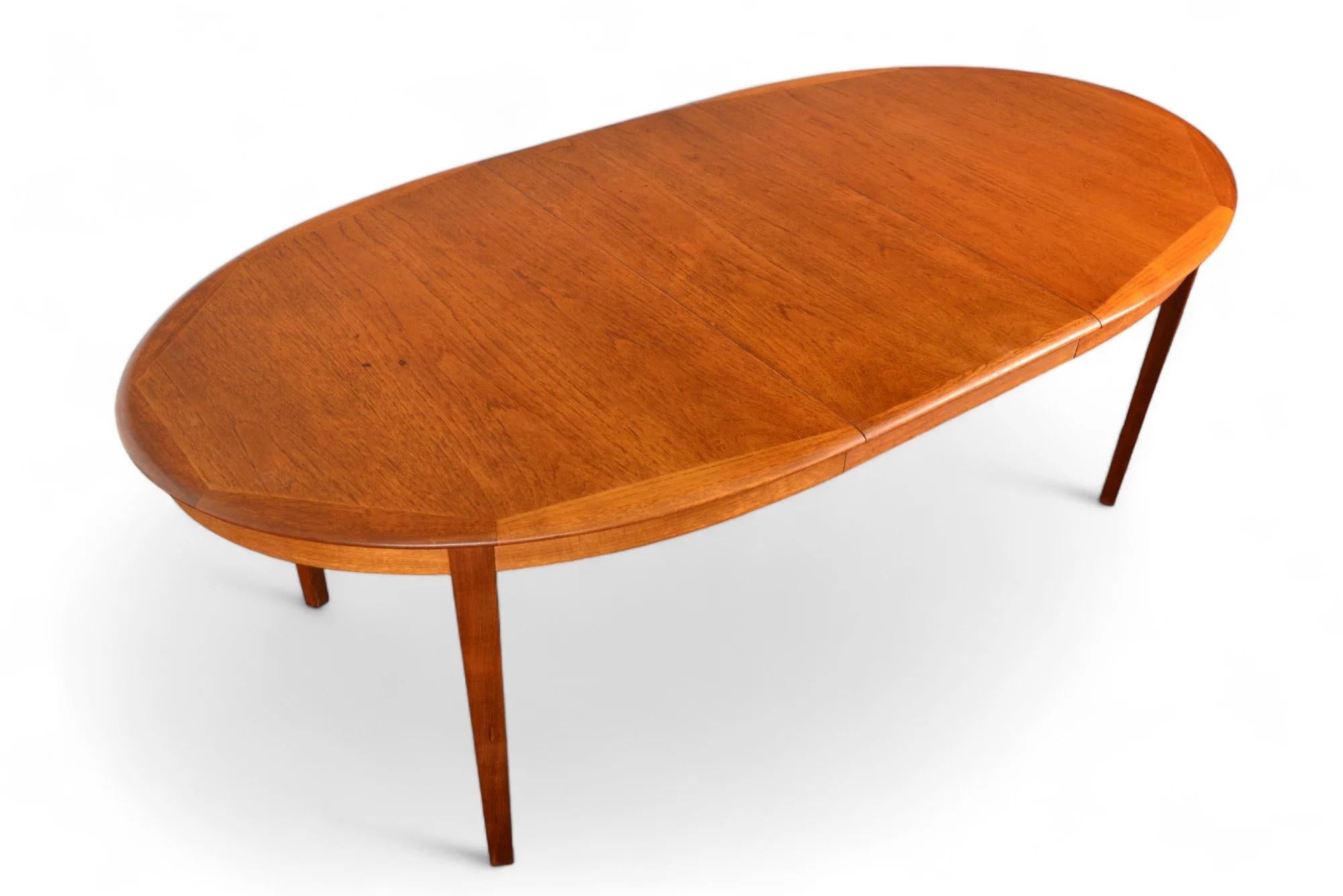 Danish Modern Oval Teak Dining Table + Two Leaves By Byrlund For Sale 1