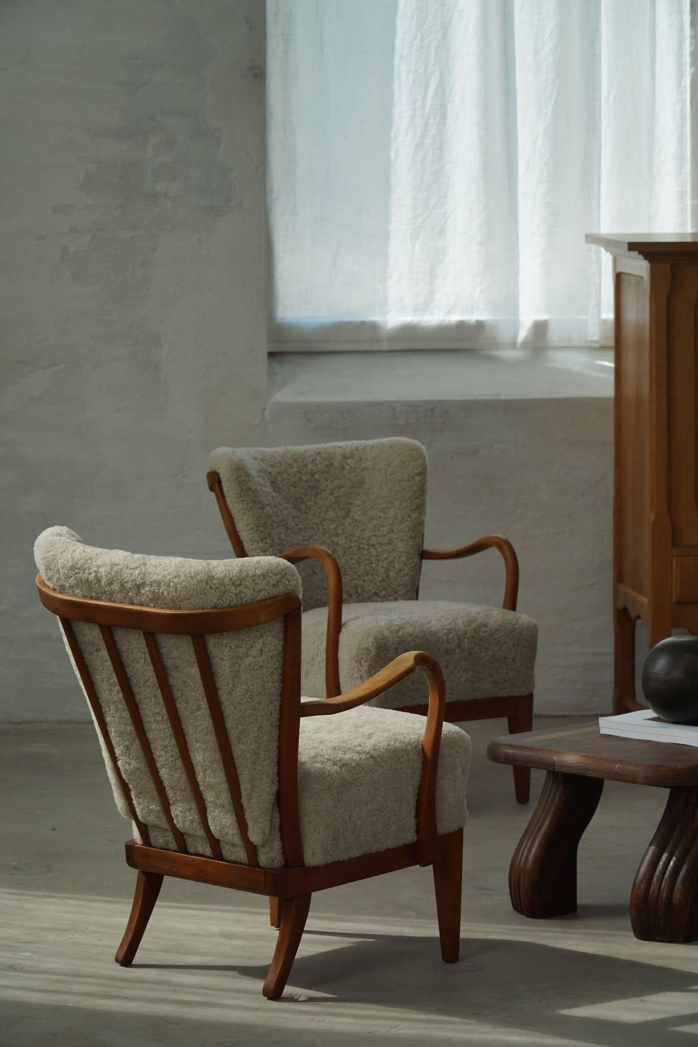 Danish Modern, Pair of Easy Chairs, Beech & Lambswool, Alfred Christensen, 1940s 5