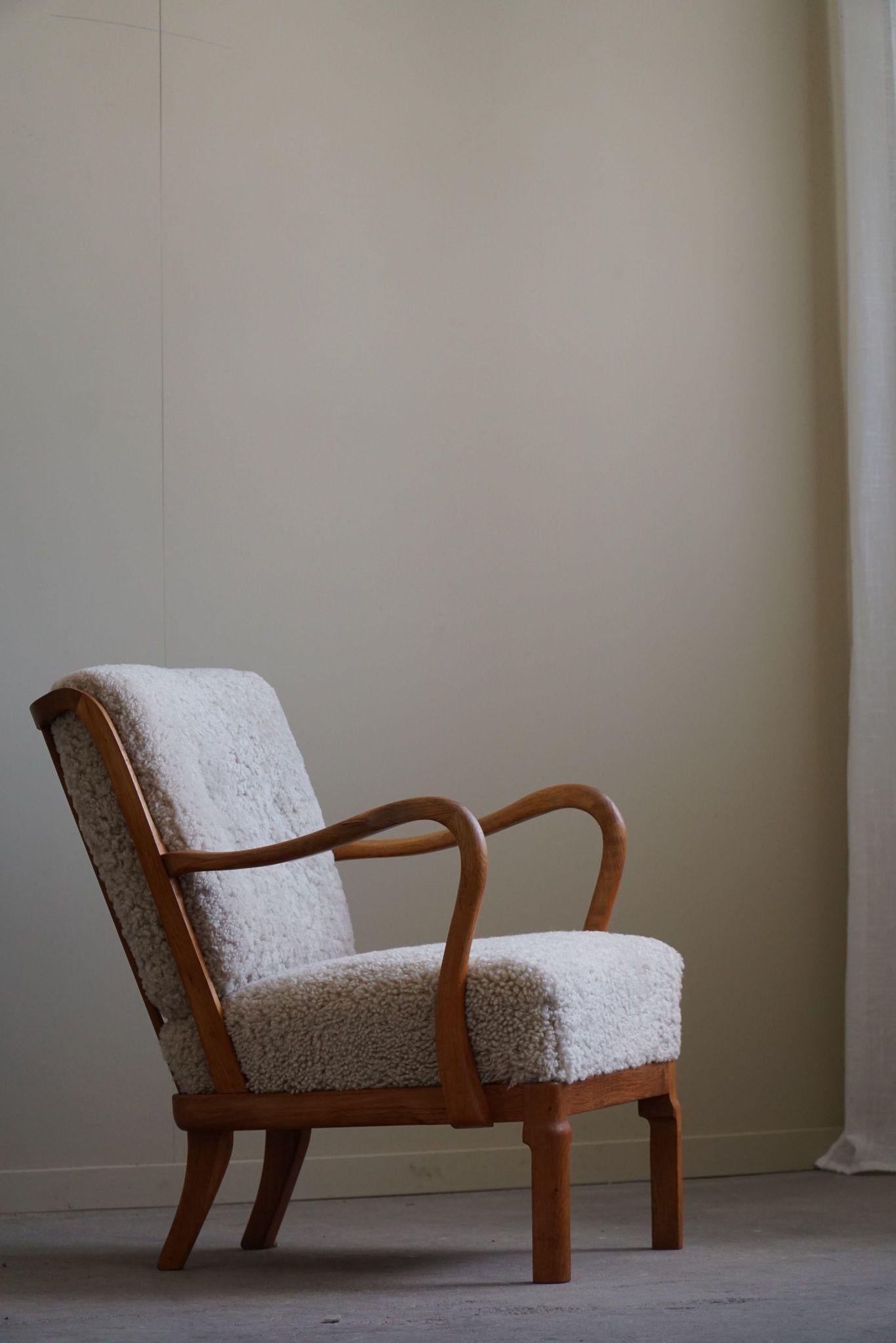 Danish Modern, Pair of Easy Chairs in Oak & Lambswool, Alfred Christensen, 1940s 13