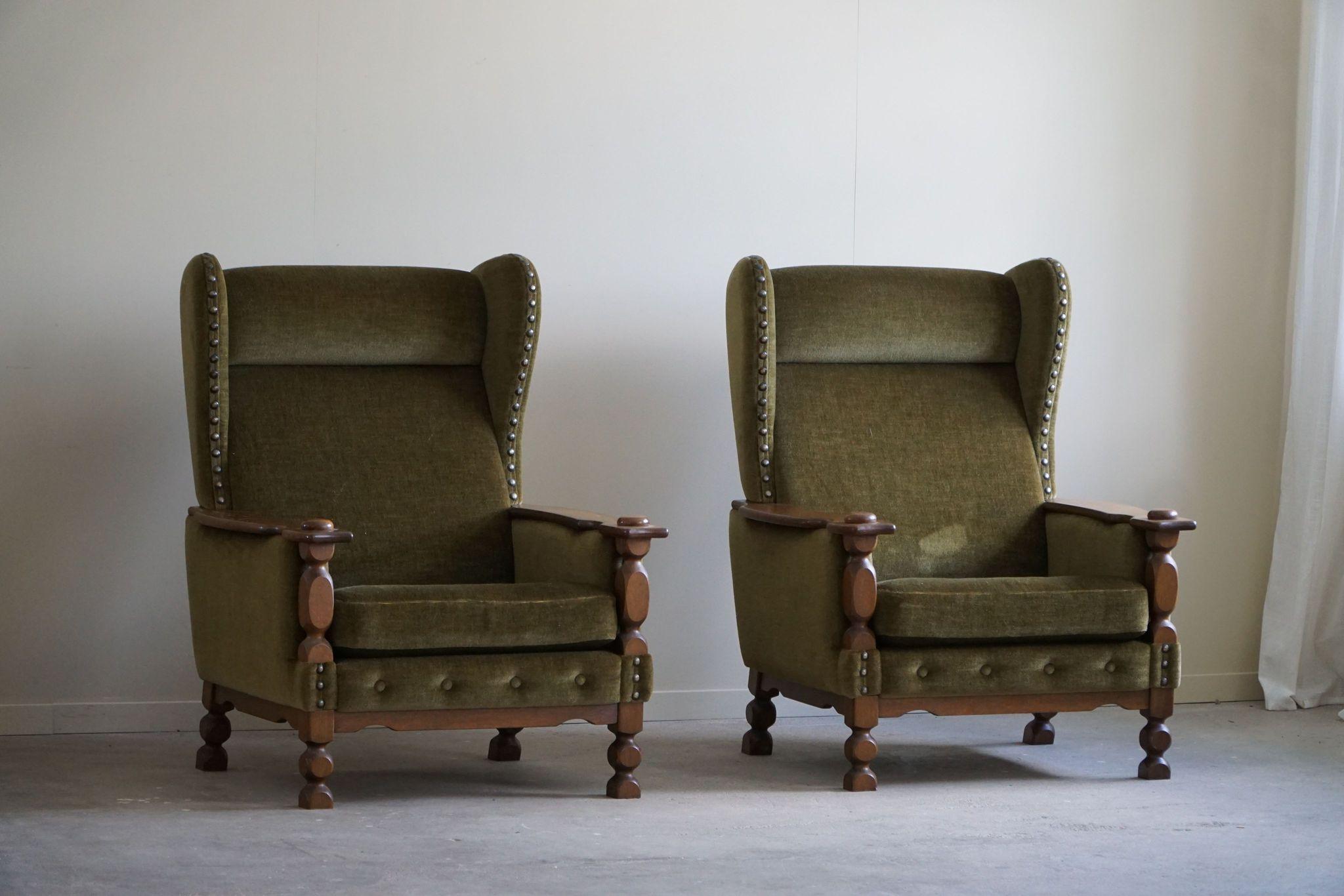 Paire de chaises longues à dossier haut dans le style de Henning Kjærnulf, 1960, The Moderns en vente 9