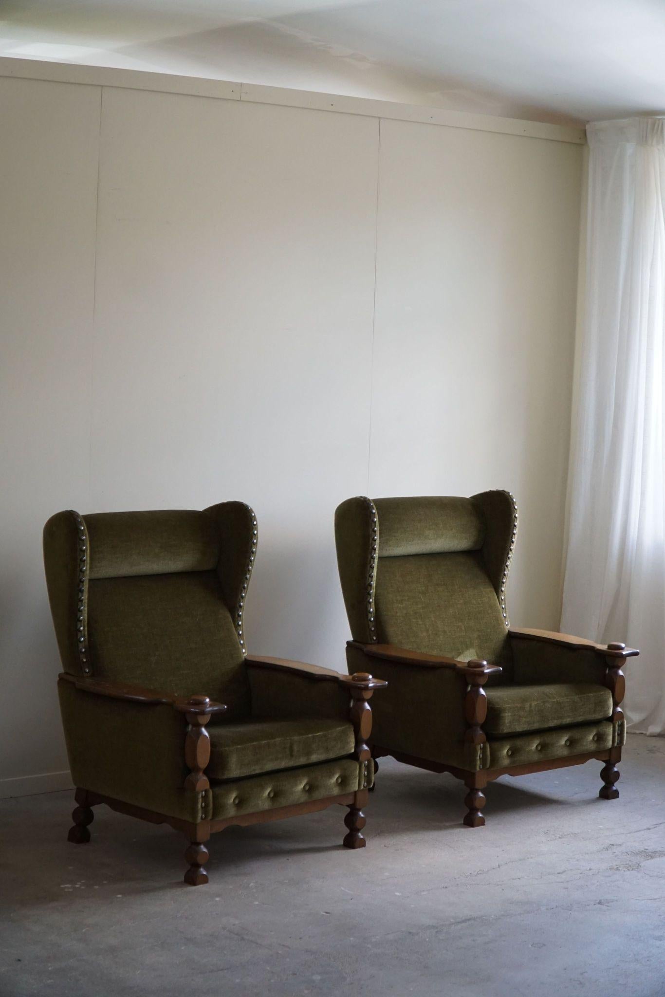 Paire de chaises longues à dossier haut dans le style de Henning Kjærnulf, 1960, The Moderns en vente 10