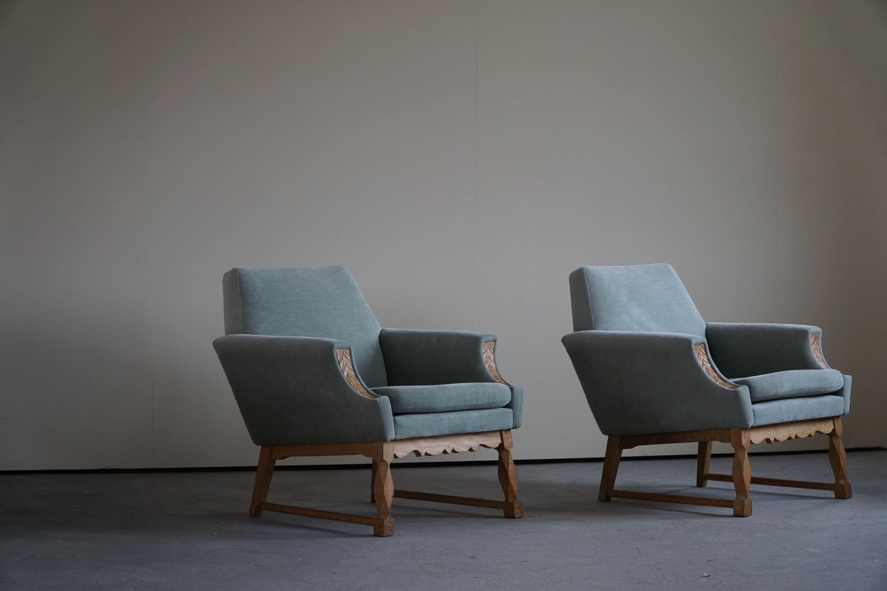 Danish Modern Pair of Lounge Chair, Turquoise Velvet & Oak, Cabinetmaker, 1960s 6