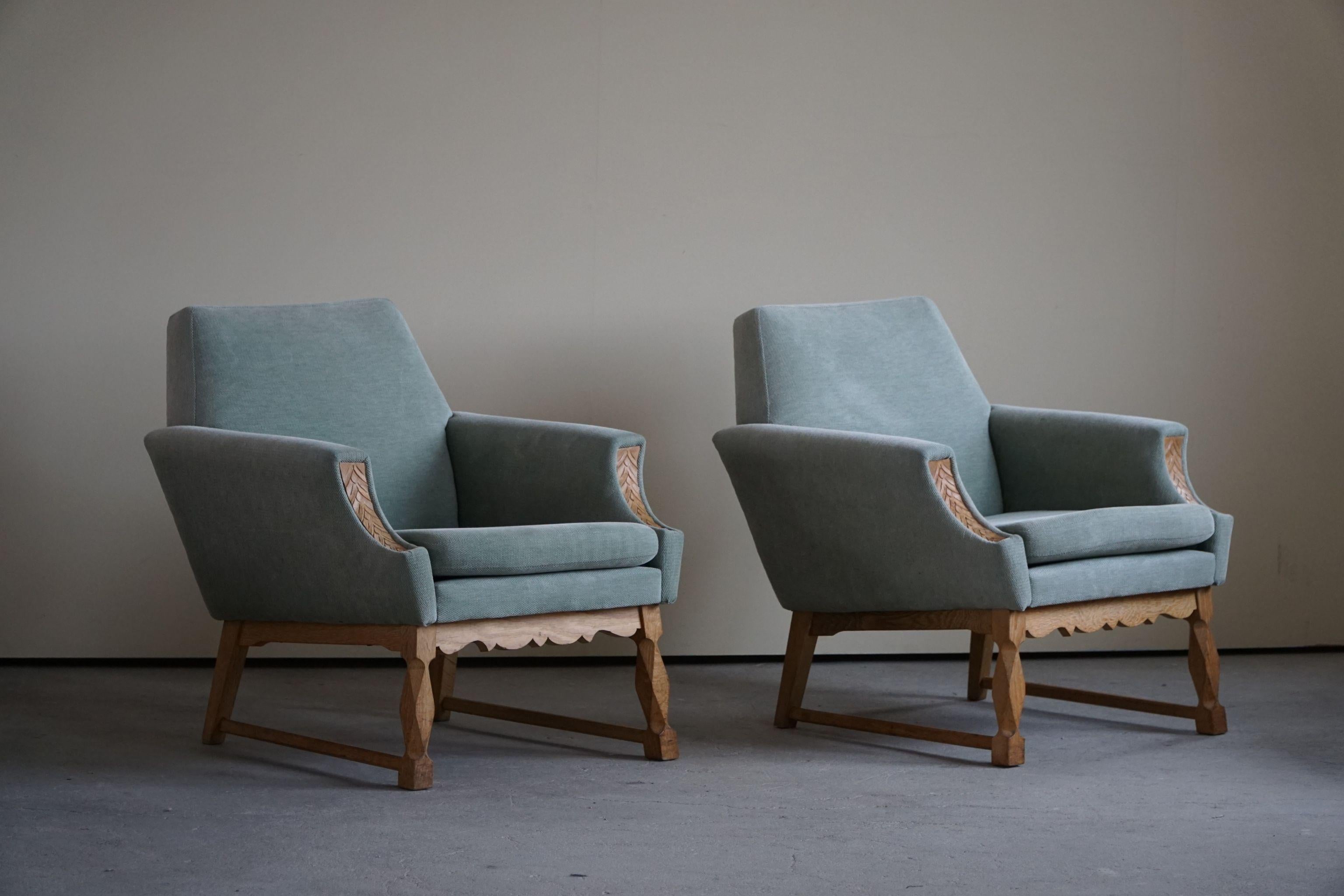 Danish Modern Pair of Lounge Chair, Turquoise Velvet & Oak, Cabinetmaker, 1960s In Good Condition In Odense, DK