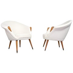 Danish Modern Pair of Lounge Chairs in Elm Reupholstered in Off-White Wool