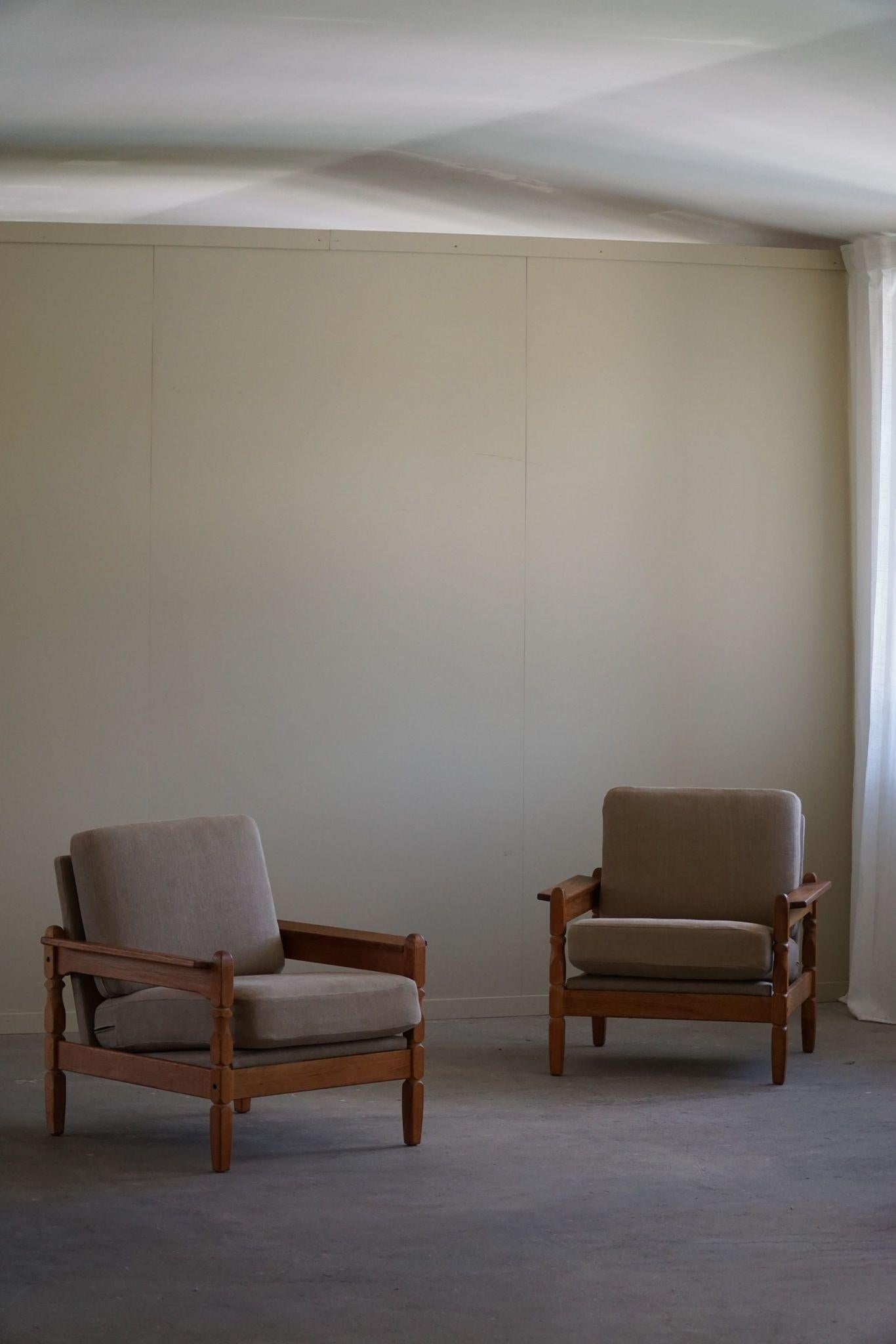 Danish Modern, Pair of Lounge Chairs in Oak & Linen, Henning Kjærnulf, 1960s For Sale 9