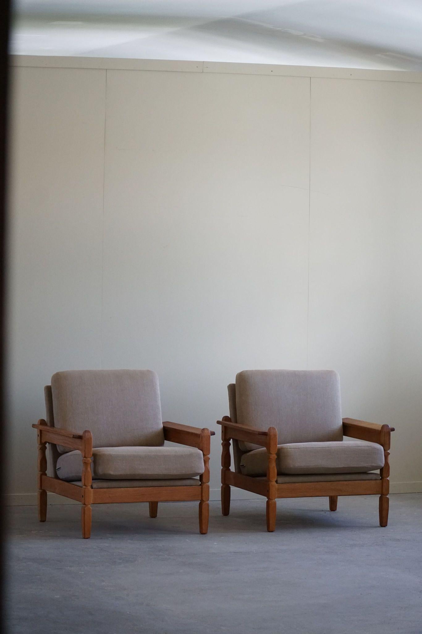 Danish Modern, Pair of Lounge Chairs in Oak & Linen, Henning Kjærnulf, 1960s For Sale 14