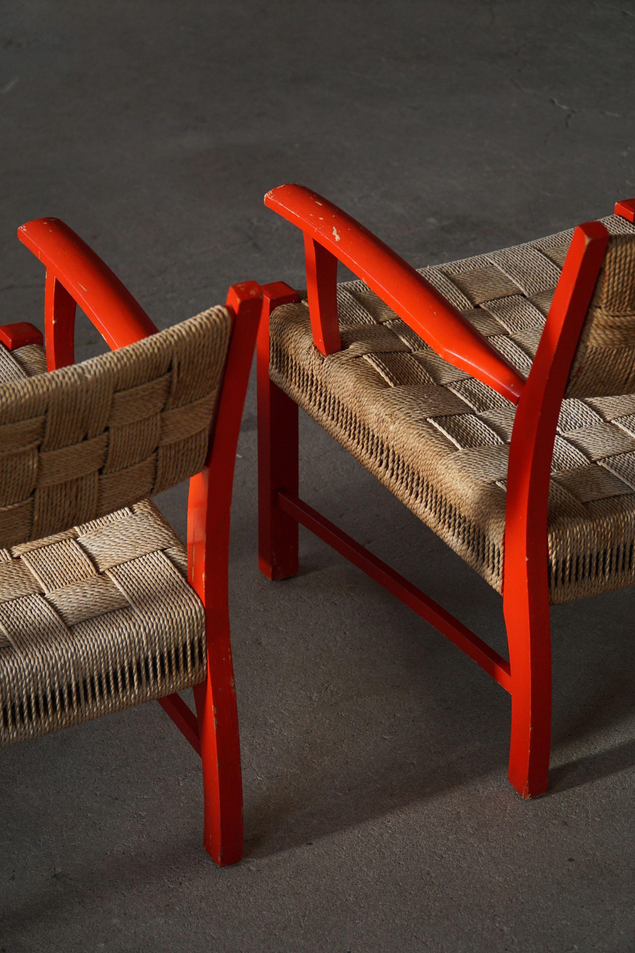 Scandinavian Modern Danish Modern Pair of Lounge Chairs in Seagrass, by Fritz Hansen, 1930-1940s