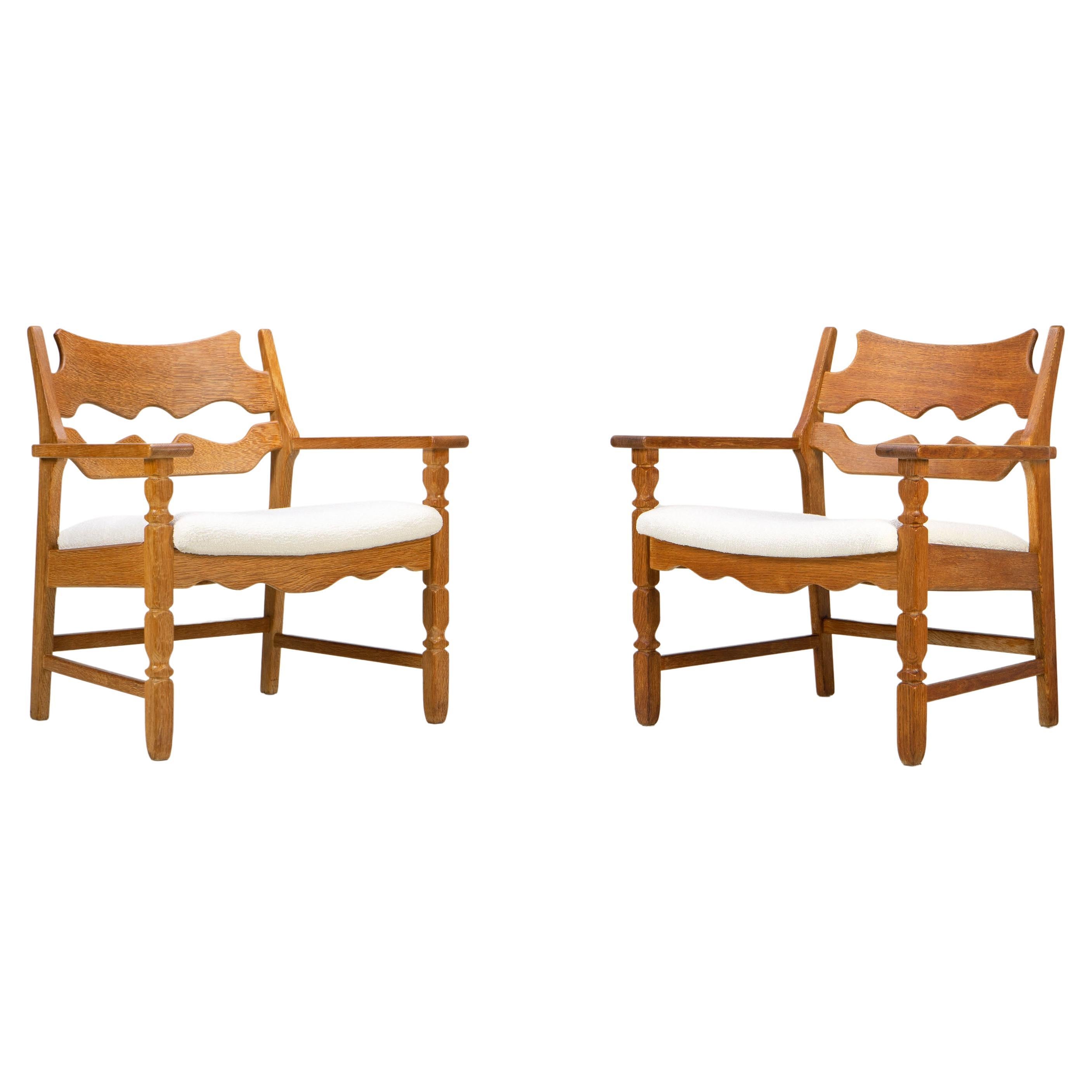 Danish Modern Pair of "Razor Blade" Lounge Chairs by Henning Kjærnulf Oak