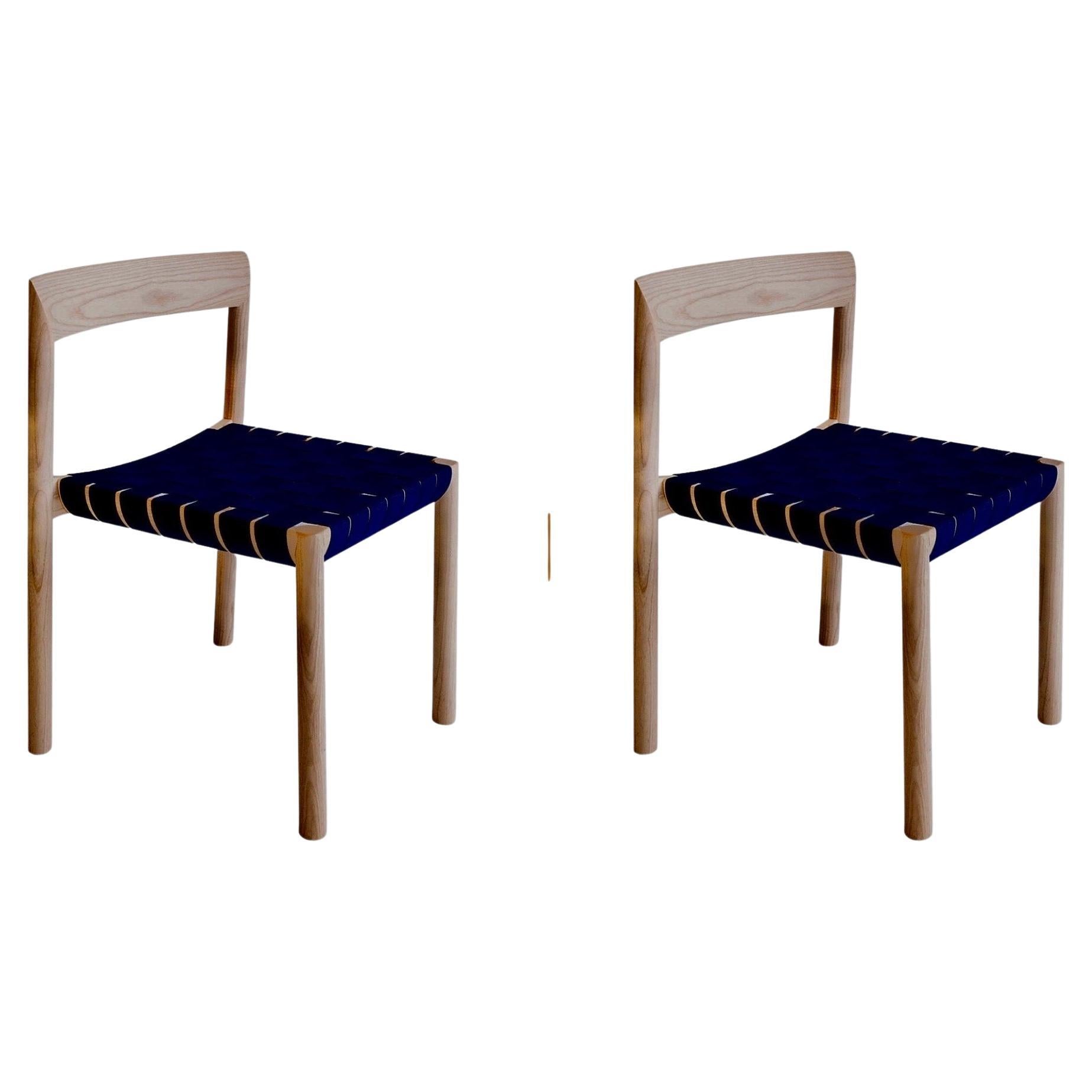 Pareja de sillas de comedor laterales danesas modernas de roble blanco de Niels Bendtsen