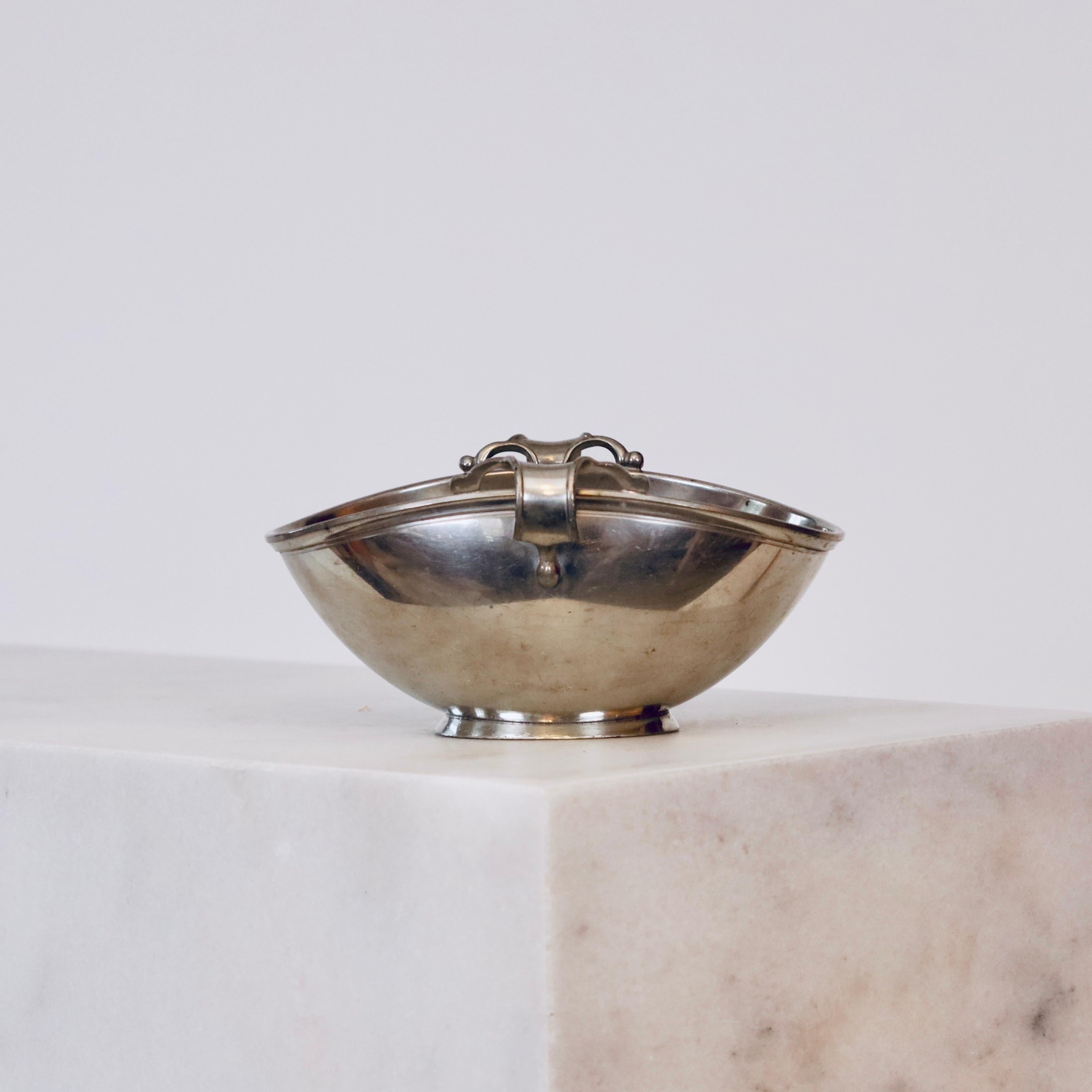 Danish modern pedestal pewter bowl by Just Andersen, 1930s, Denmark In Fair Condition For Sale In Værløse, DK