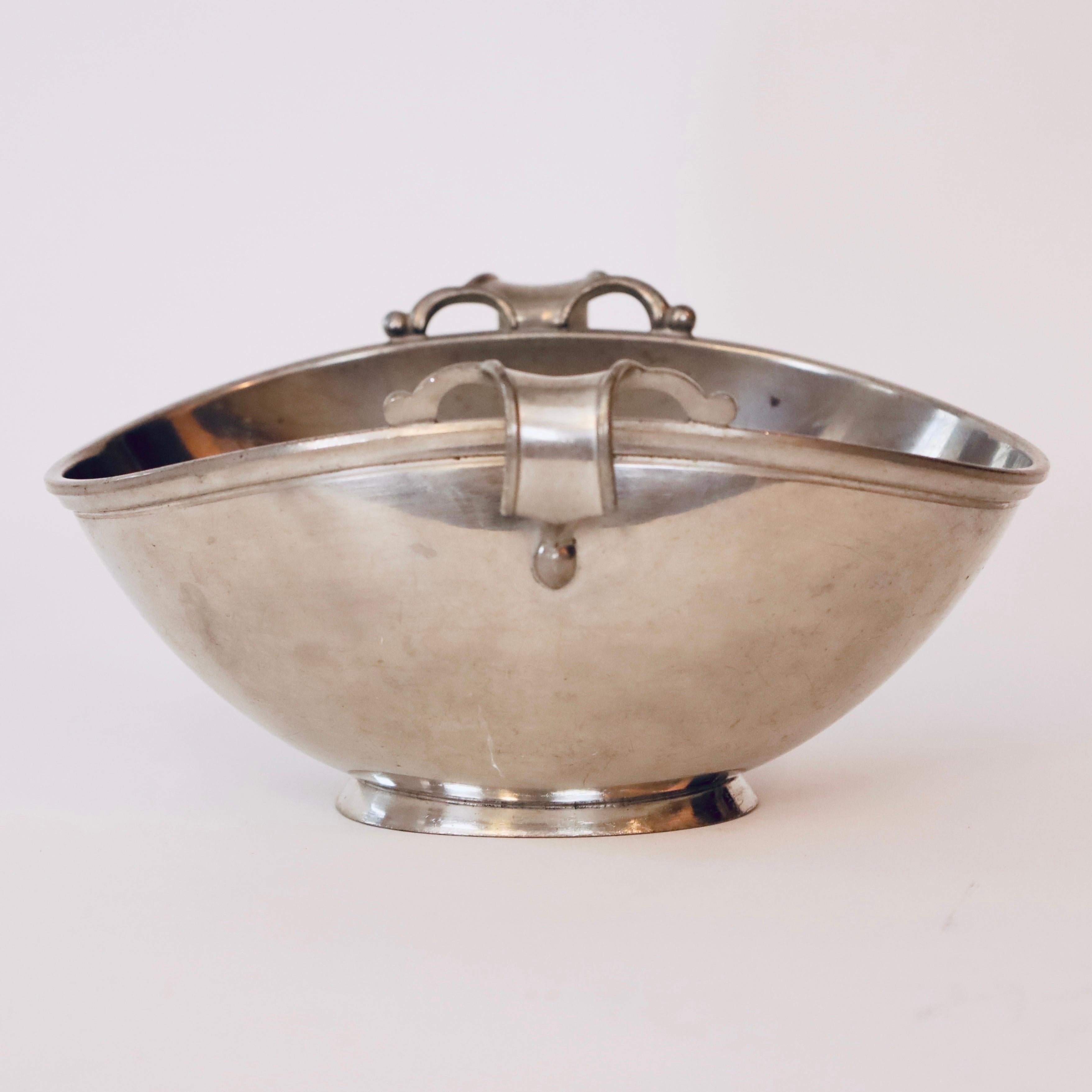 Danish modern pedestal pewter bowl by Just Andersen, 1930s, Denmark For Sale 3