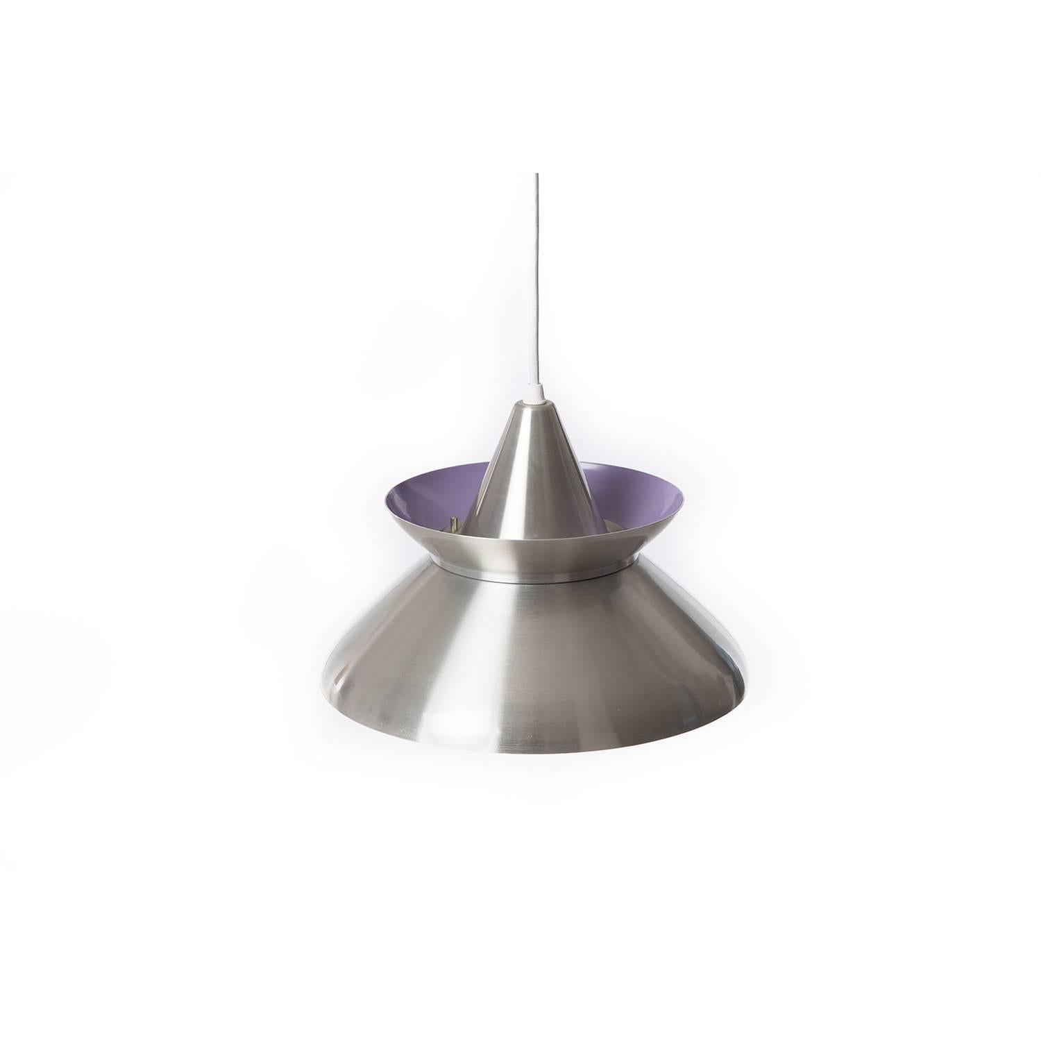 This adorable aluminium pendant includes lavender powder-coated detailing on bottom and upper tiers.