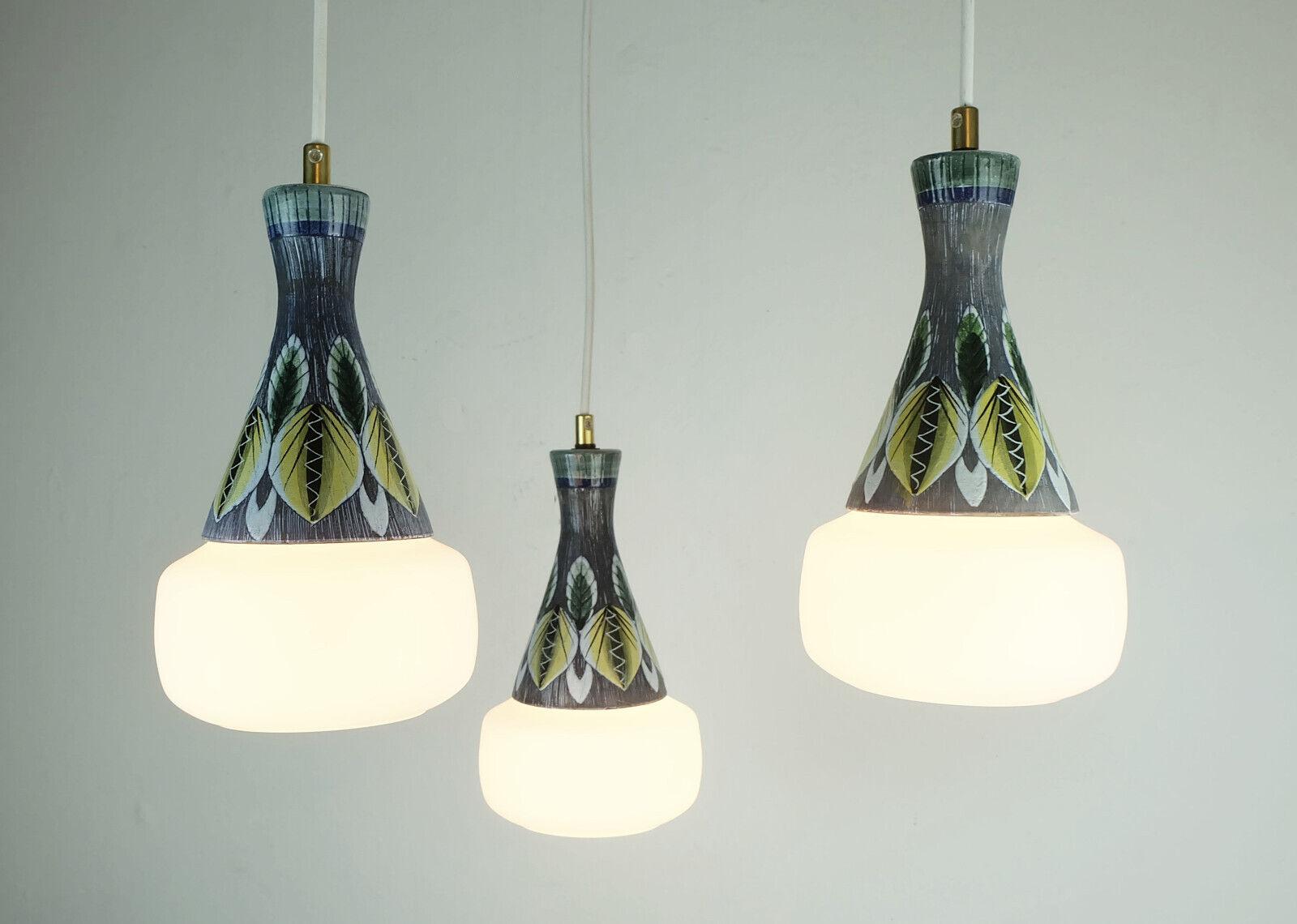 Lampe suspendue danoise moderne PENDANT LIGHT teck opalin verre céramique à 3 lumières des années 50 en vente 2