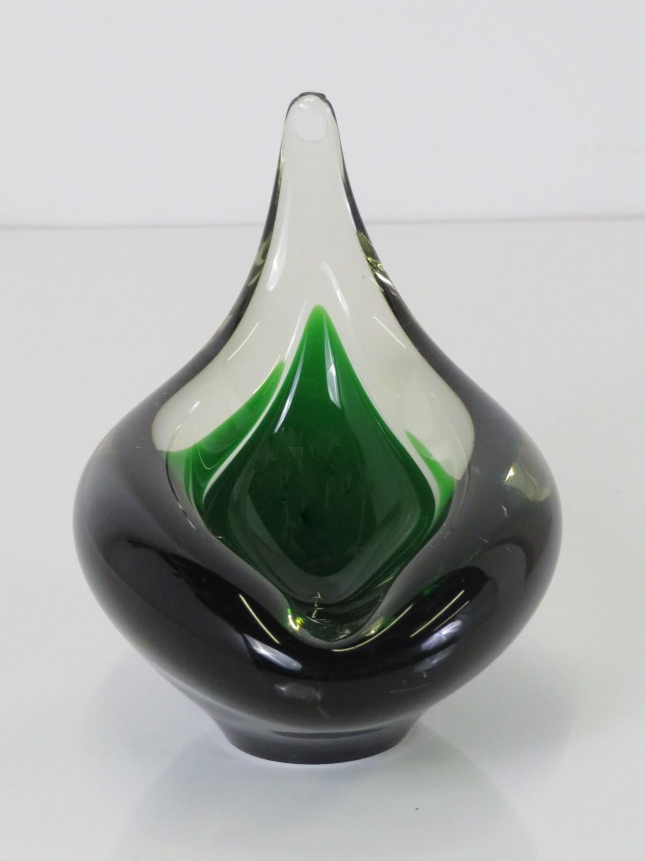 Vase moderne danois en verre en forme de goutte d'eau de la série Flamingo de Per Lutken pour Holmegaard en vente 3