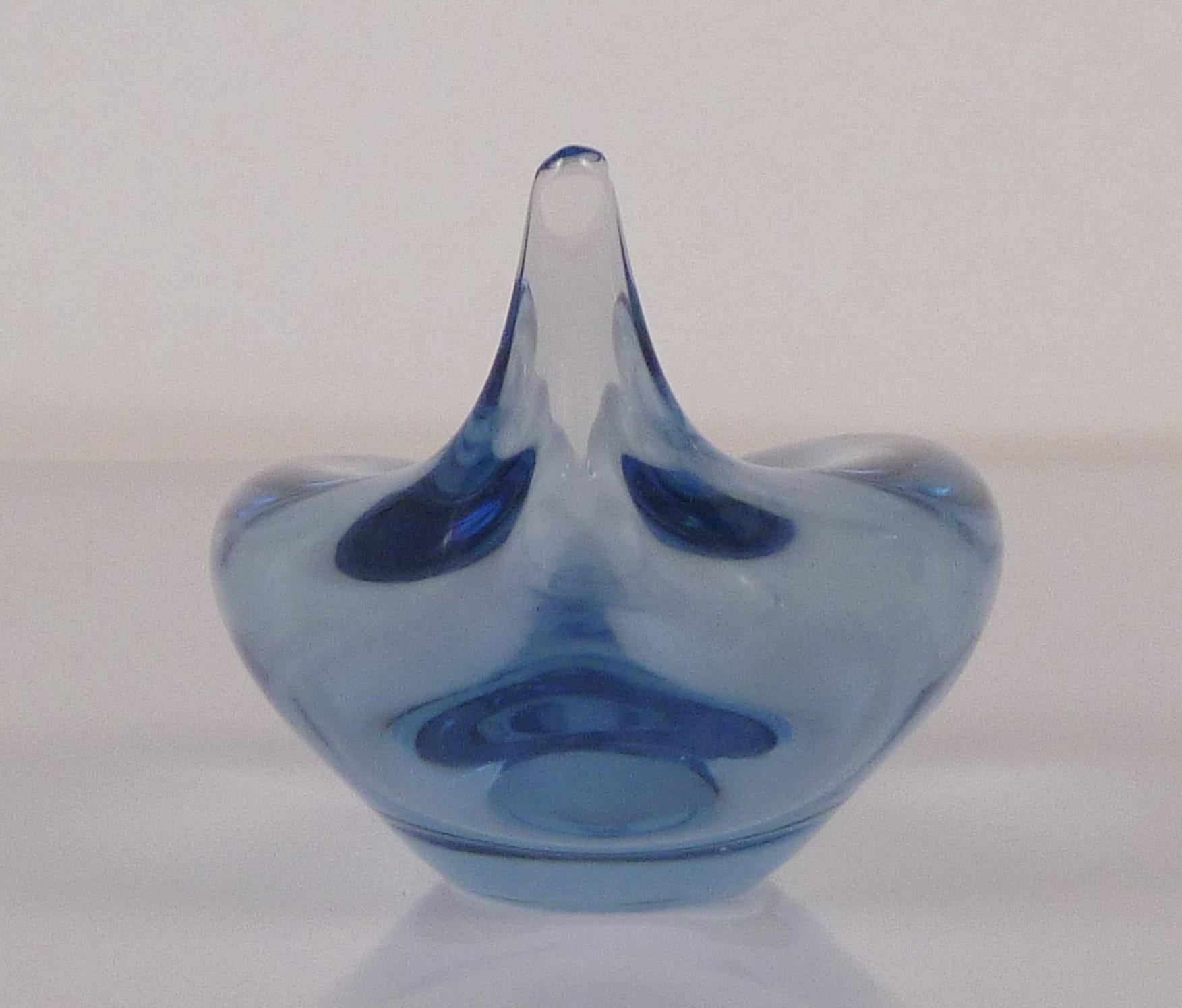 Milieu du XXe siècle Vase moderne danois en verre en forme de goutte d'eau de la série Flamingo de Per Lutken pour Holmegaard en vente