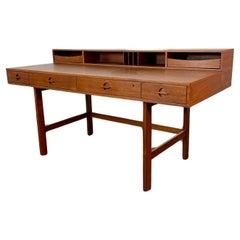 Dänische Modernität Peter Løvig Nielsen Flip-Top Teak Schreibtisch